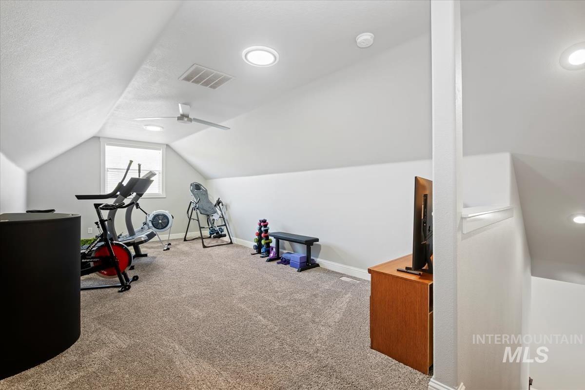 6803 E Greens Dr, Nampa, Idaho 83687, 3 Bedrooms, 2 Bathrooms, Residential For Sale, Price $435,000,MLS 98973432