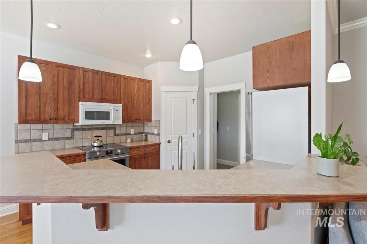 6803 E Greens Dr, Nampa, Idaho 83687, 3 Bedrooms, 2 Bathrooms, Residential For Sale, Price $435,000,MLS 98973432