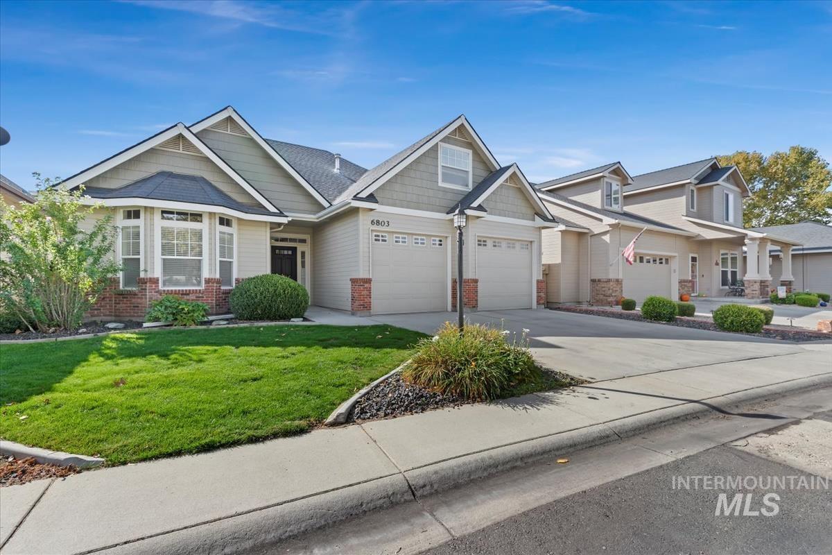 6803 E Greens Dr, Nampa, Idaho 83687, 3 Bedrooms, 2 Bathrooms, Residential For Sale, Price $435,000,MLS 98973432