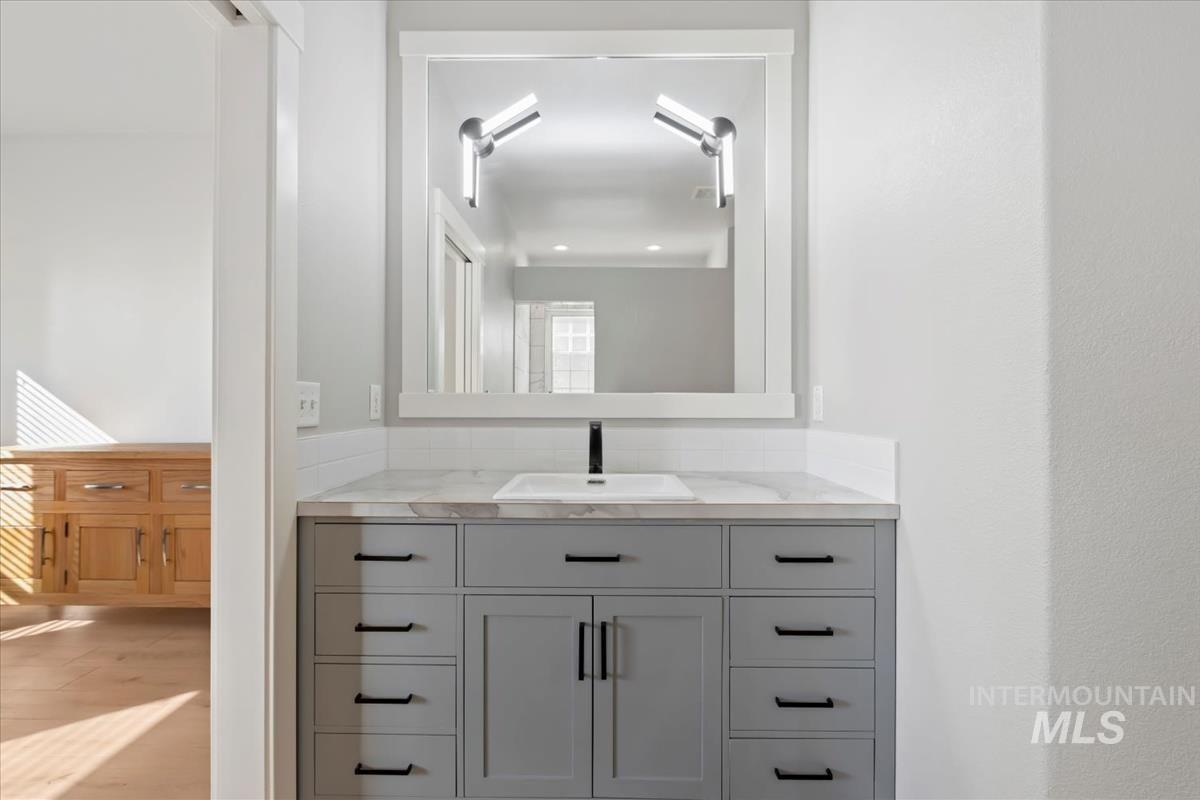 6803 E Greens Dr, Nampa, Idaho 83687, 3 Bedrooms, 2 Bathrooms, Residential For Sale, Price $435,000,MLS 98973432