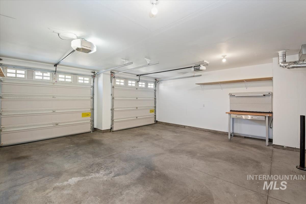 6803 E Greens Dr, Nampa, Idaho 83687, 3 Bedrooms, 2 Bathrooms, Residential For Sale, Price $435,000,MLS 98973432