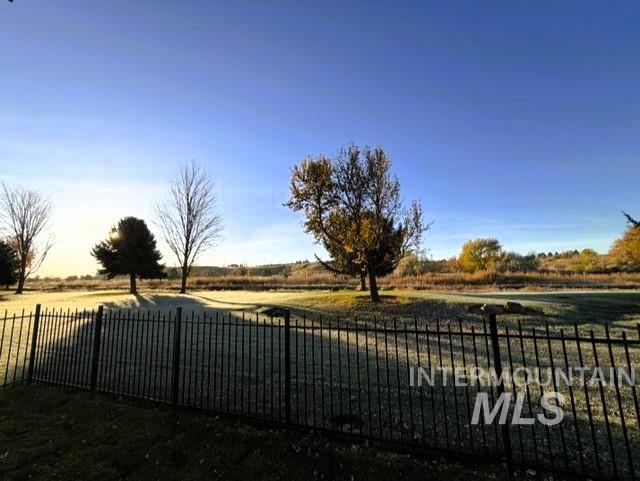 6803 E Greens Dr, Nampa, Idaho 83687, 3 Bedrooms, 2 Bathrooms, Residential For Sale, Price $435,000,MLS 98973432