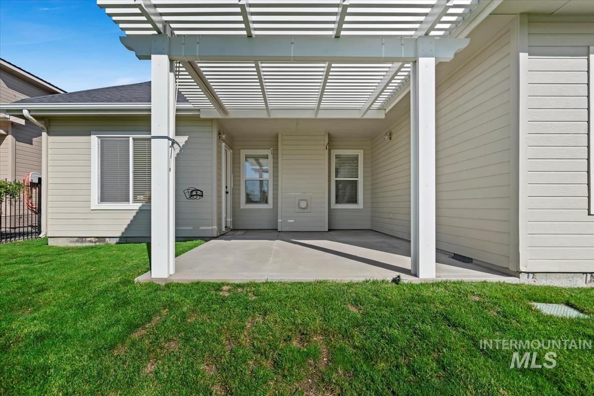 6803 E Greens Dr, Nampa, Idaho 83687, 3 Bedrooms, 2 Bathrooms, Residential For Sale, Price $435,000,MLS 98973432