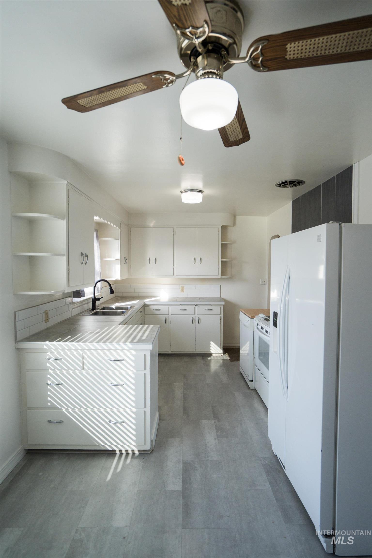 1718 Schodde Ave, Burley, Idaho 83318, 4 Bedrooms, 2 Bathrooms, Residential For Sale, Price $372,000,MLS 98973436