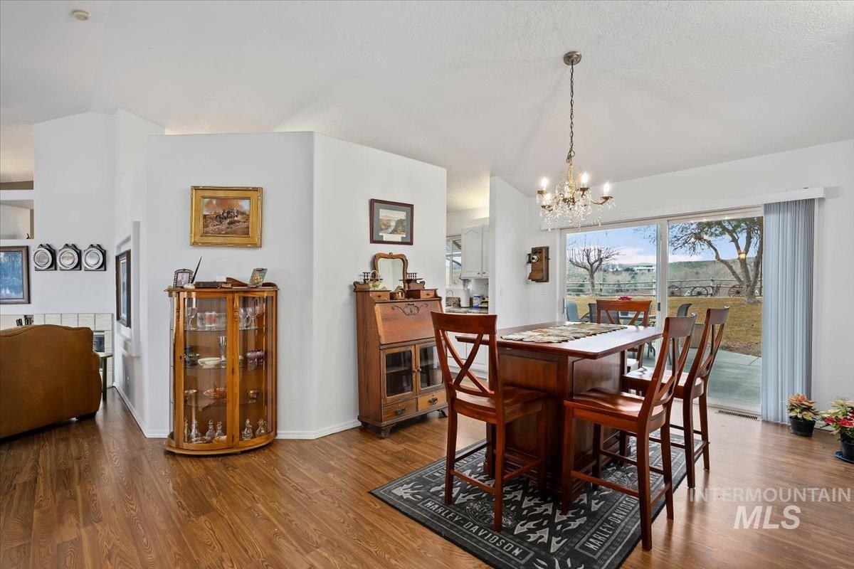 4519 Meadow Cir, Buhl, Idaho 83316, 3 Bedrooms, 2.5 Bathrooms, Residential For Sale, Price $449,000,MLS 98973437