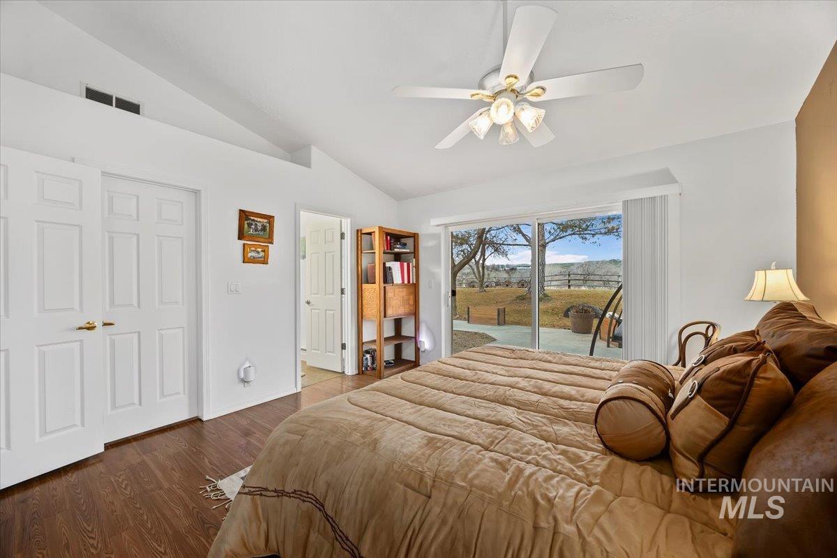 4519 Meadow Cir, Buhl, Idaho 83316, 3 Bedrooms, 2.5 Bathrooms, Residential For Sale, Price $449,000,MLS 98973437