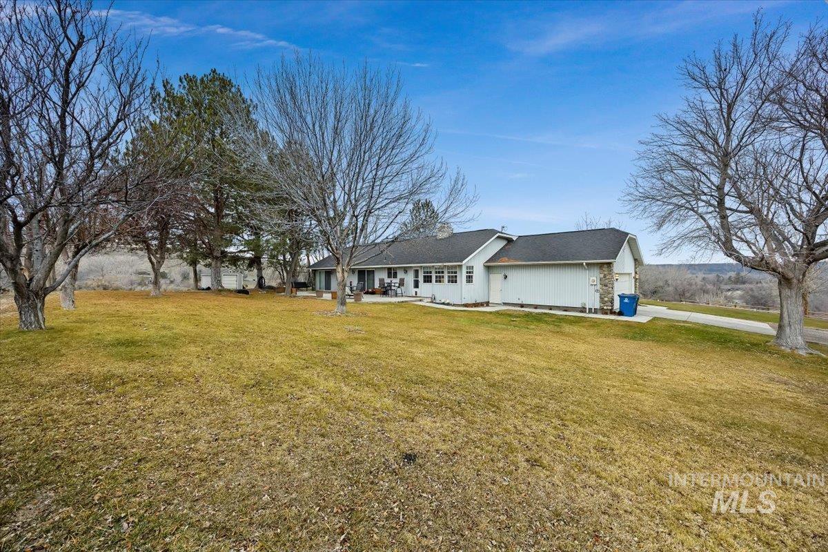 4519 Meadow Cir, Buhl, Idaho 83316, 3 Bedrooms, 2.5 Bathrooms, Residential For Sale, Price $449,000,MLS 98973437