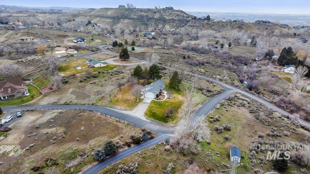 4519 Meadow Cir, Buhl, Idaho 83316, 3 Bedrooms, 2.5 Bathrooms, Residential For Sale, Price $449,000,MLS 98973437
