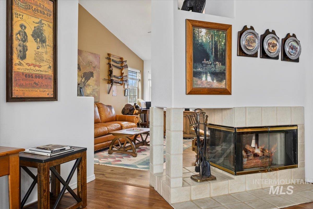 4519 Meadow Cir, Buhl, Idaho 83316, 3 Bedrooms, 2.5 Bathrooms, Residential For Sale, Price $449,000,MLS 98973437