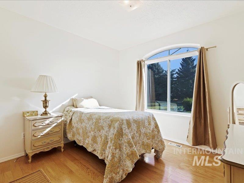 2109 S Happy Valley, Nampa, Idaho 83686, 4 Bedrooms, 3.5 Bathrooms, Residential For Sale, Price $650,000,MLS 98973438