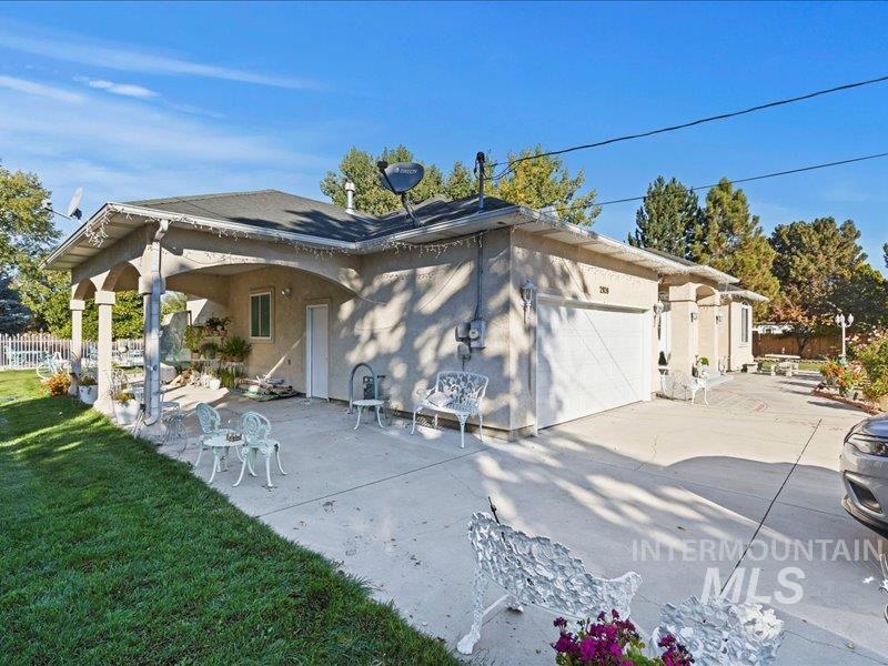 2109 S Happy Valley, Nampa, Idaho 83686, 4 Bedrooms, 3.5 Bathrooms, Residential For Sale, Price $650,000,MLS 98973438