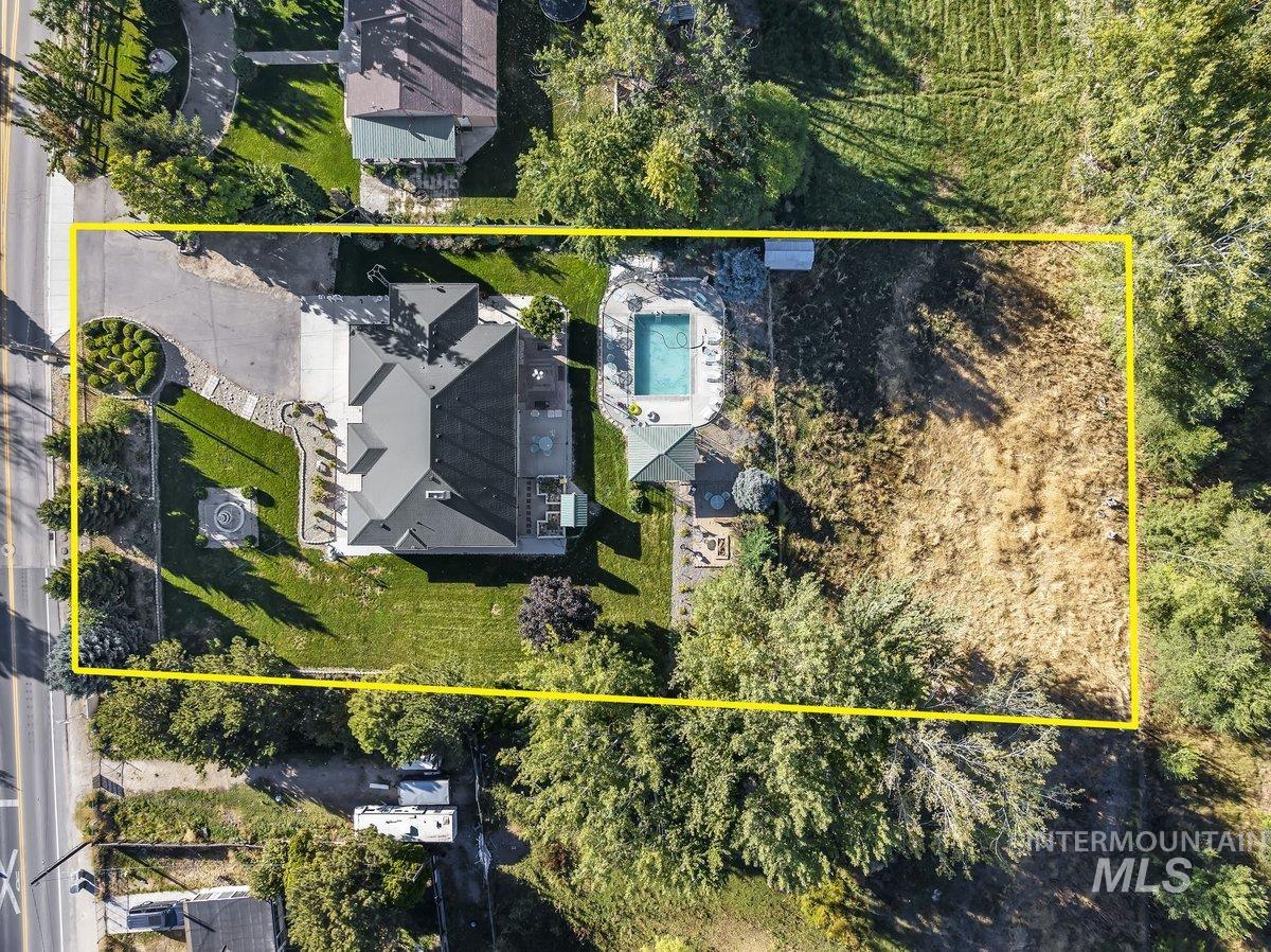 2109 S Happy Valley, Nampa, Idaho 83686, 4 Bedrooms, 3.5 Bathrooms, Residential For Sale, Price $650,000,MLS 98973438