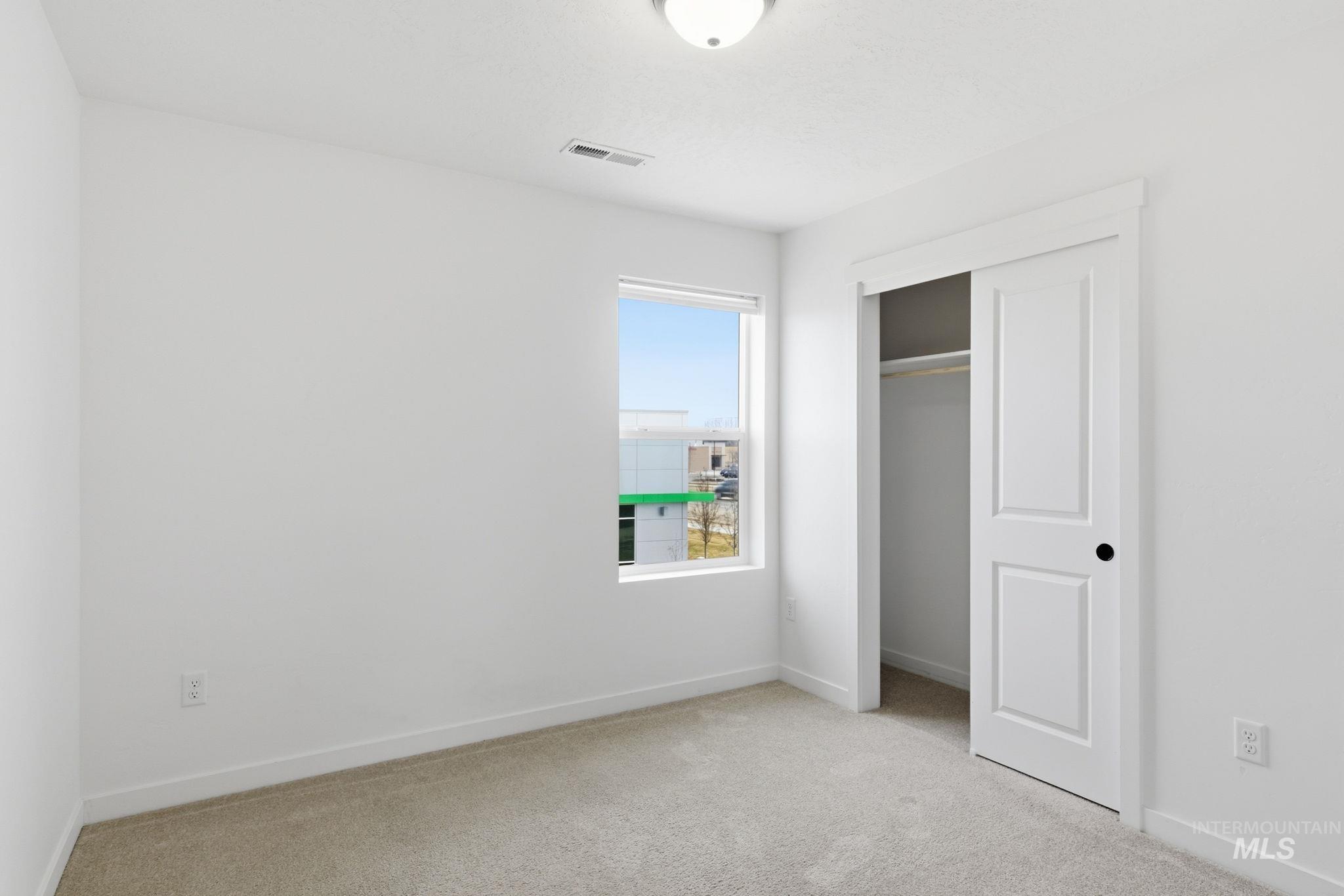 6166 S Carlburg Pl., Boise, Idaho 83709, 3 Bedrooms, 2.5 Bathrooms, Residential For Sale, Price $525,000,MLS 98973442