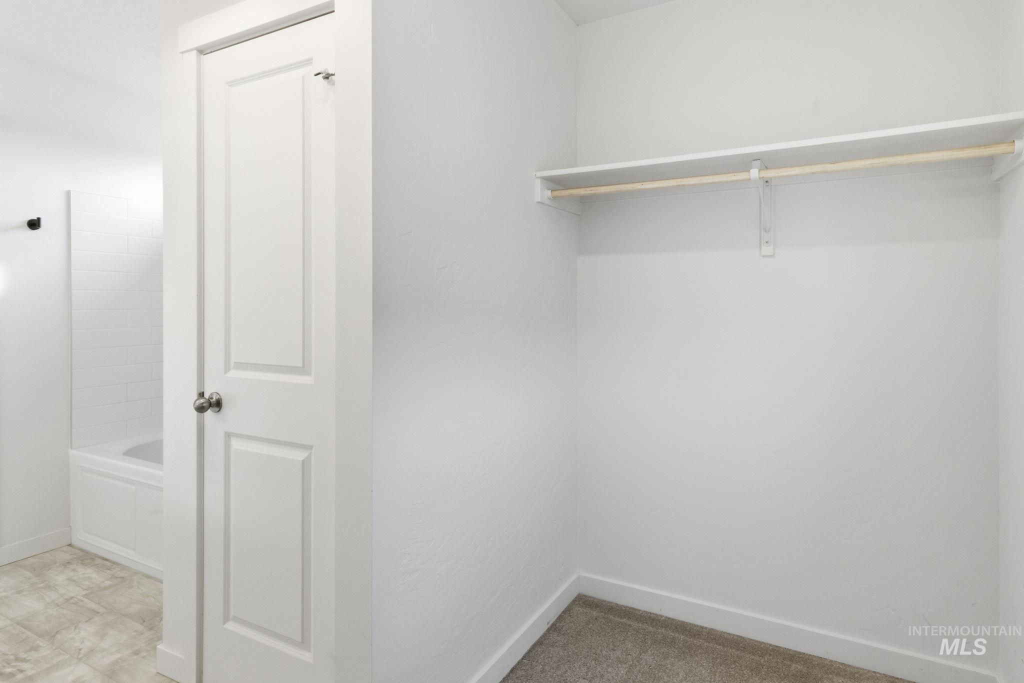 6166 S Carlburg Pl., Boise, Idaho 83709, 3 Bedrooms, 2.5 Bathrooms, Residential For Sale, Price $525,000,MLS 98973442