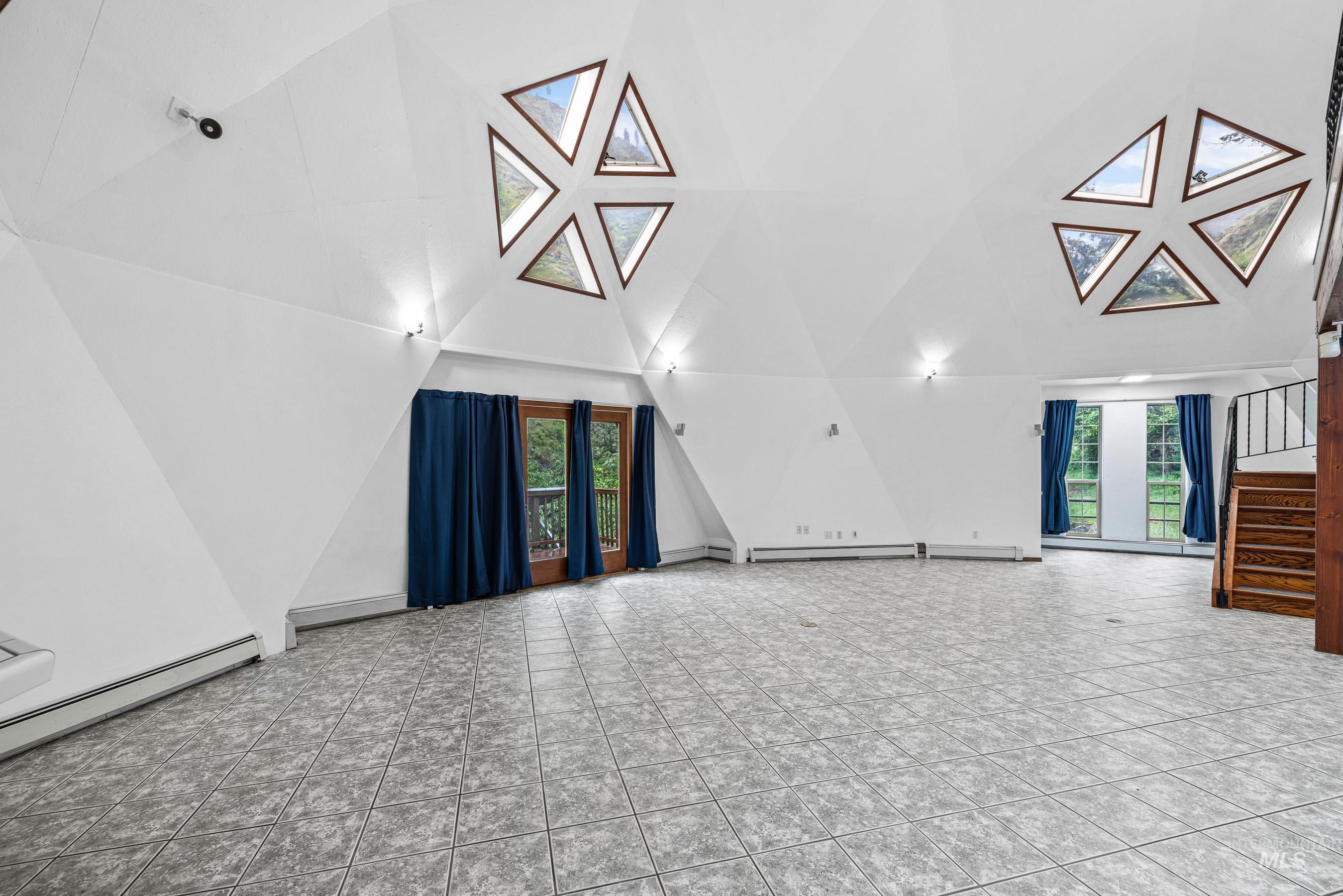 360 Lake Creek Rd, Riggins, Idaho 83549, 2 Bedrooms, 2 Bathrooms, Residential For Sale, Price $549,000,MLS 98973443