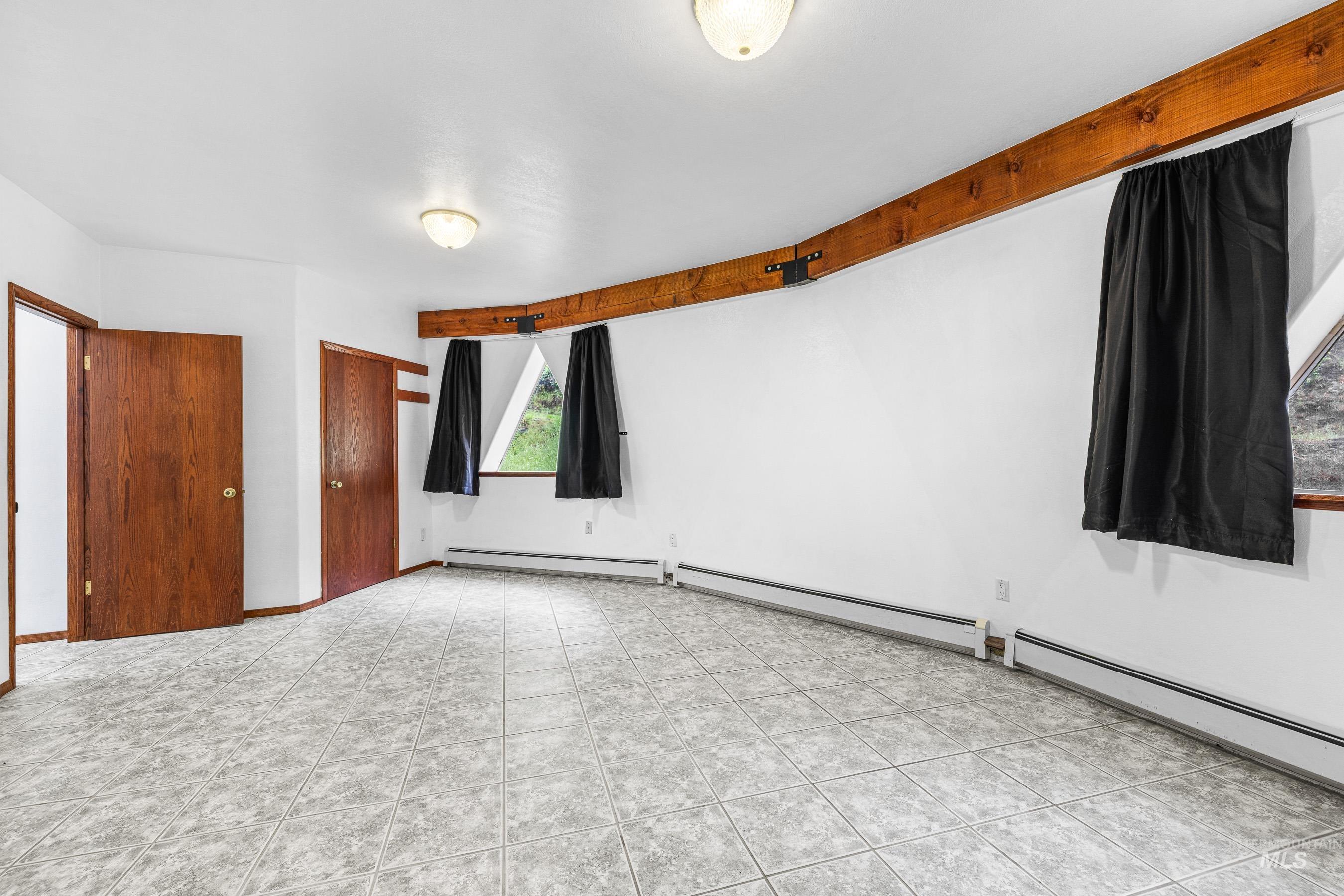 360 Lake Creek Rd, Riggins, Idaho 83549, 2 Bedrooms, 2 Bathrooms, Residential For Sale, Price $549,000,MLS 98973443