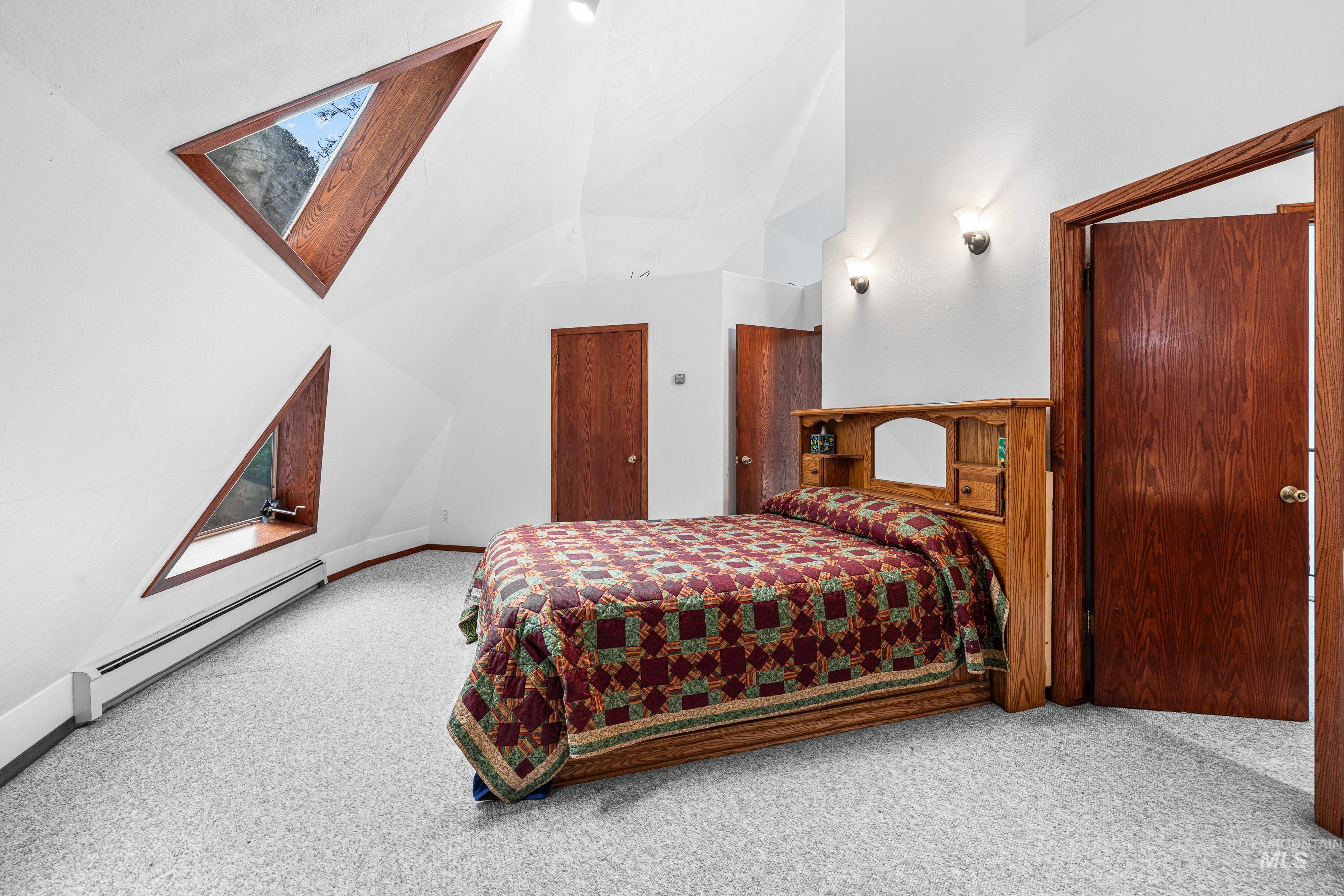 360 Lake Creek Rd, Riggins, Idaho 83549, 2 Bedrooms, 2 Bathrooms, Residential For Sale, Price $549,000,MLS 98973443