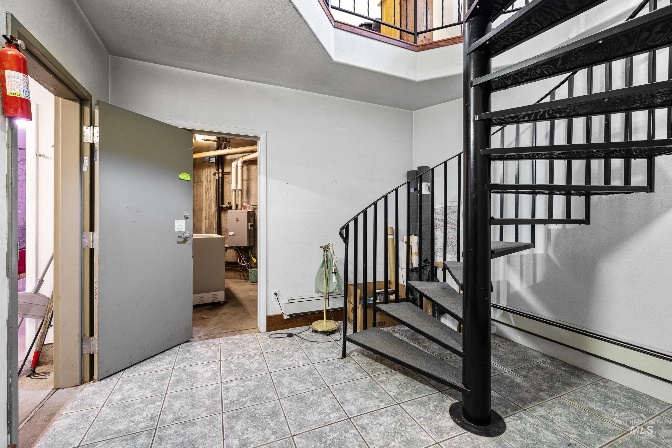 360 Lake Creek Rd, Riggins, Idaho 83549, 2 Bedrooms, 2 Bathrooms, Residential For Sale, Price $549,000,MLS 98973443