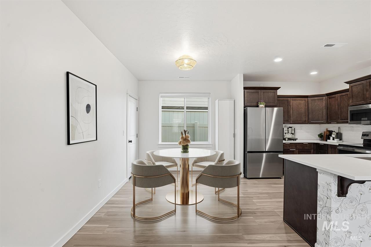 449 W Winnipeg St., Meridian, Idaho 83642, 3 Bedrooms, 2.5 Bathrooms, Rental For Rent, Price $2,300,MLS 98973447