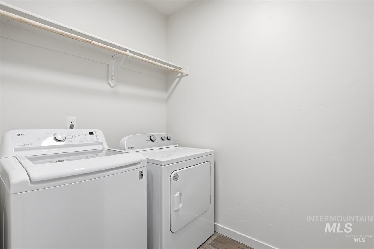 449 W Winnipeg St., Meridian, Idaho 83642, 3 Bedrooms, 2.5 Bathrooms, Rental For Rent, Price $2,300,MLS 98973447