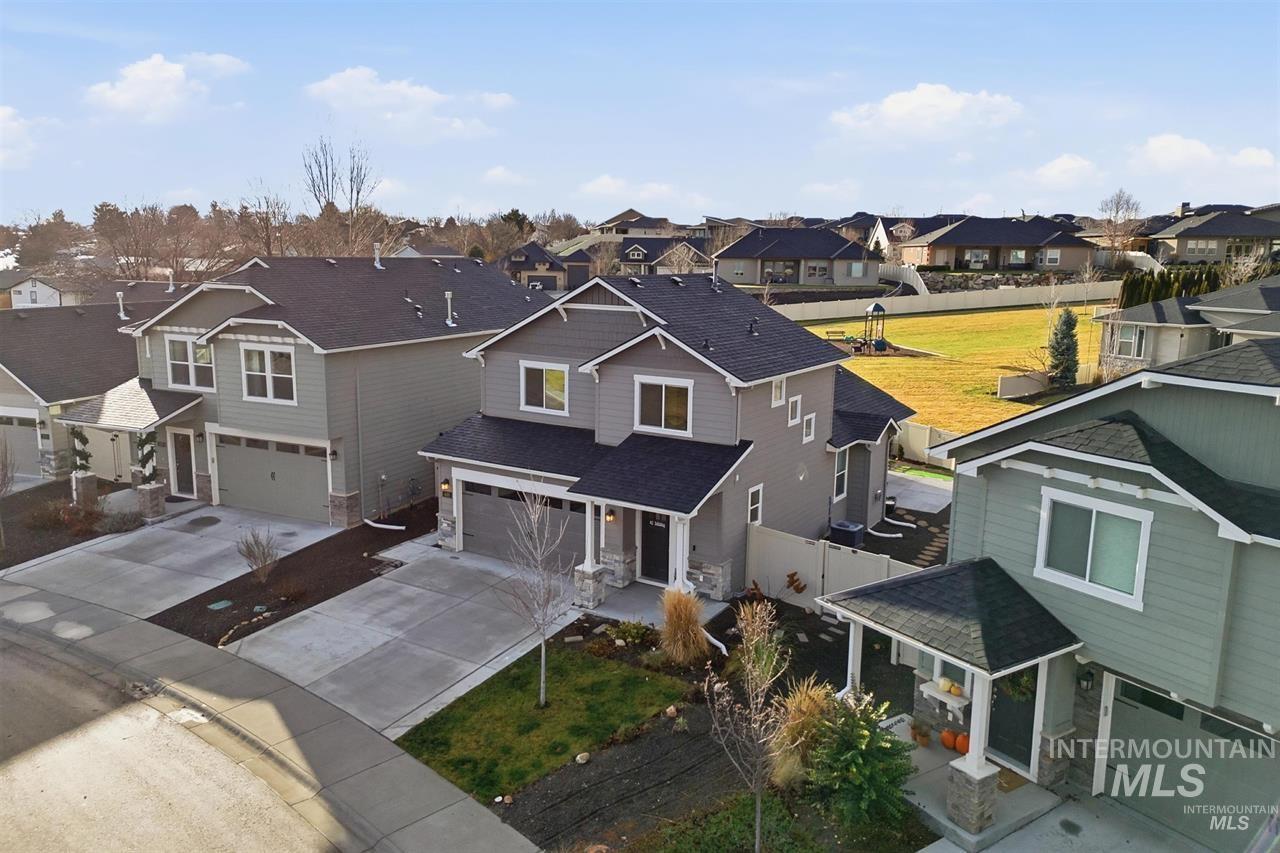 449 W Winnipeg St., Meridian, Idaho 83642, 3 Bedrooms, 2.5 Bathrooms, Rental For Rent, Price $2,300,MLS 98973447