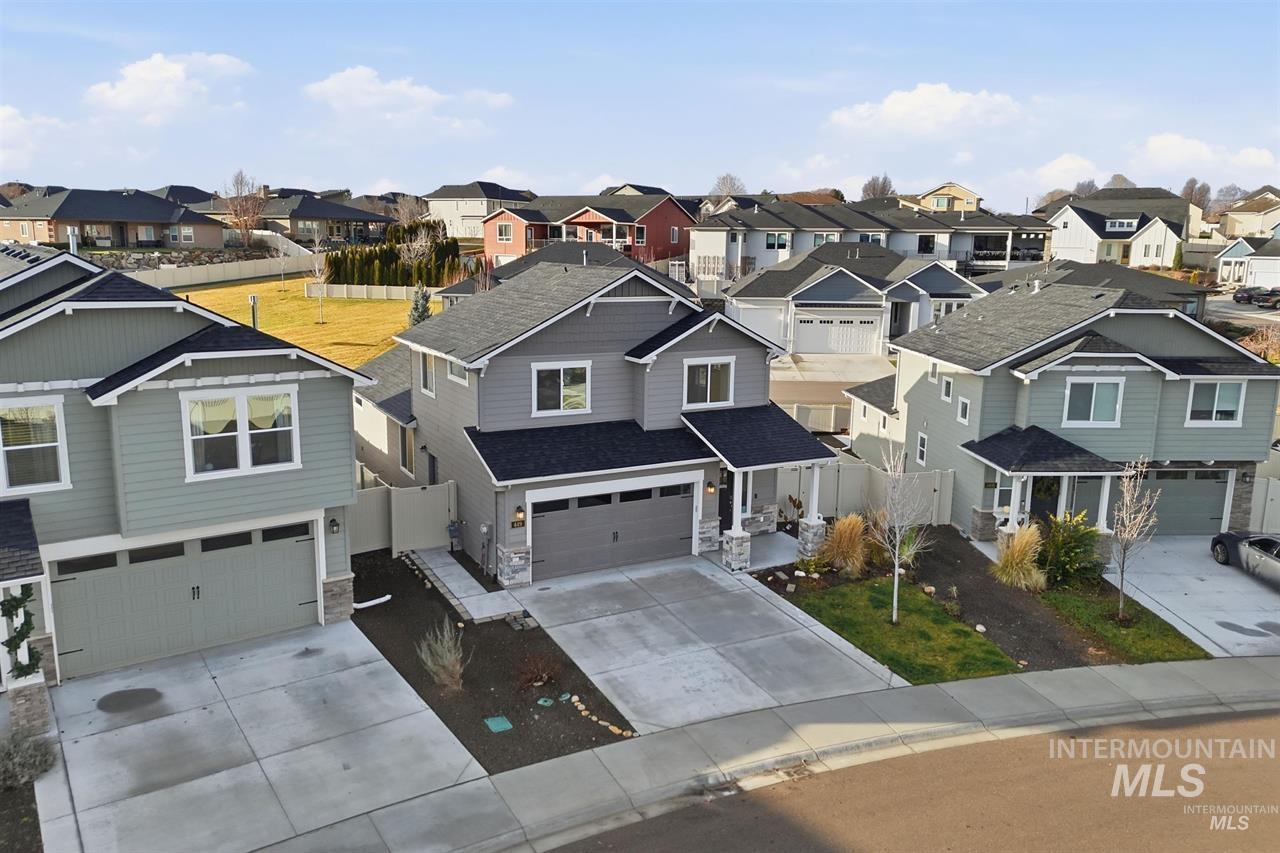 449 W Winnipeg St., Meridian, Idaho 83642, 3 Bedrooms, 2.5 Bathrooms, Rental For Rent, Price $2,300,MLS 98973447