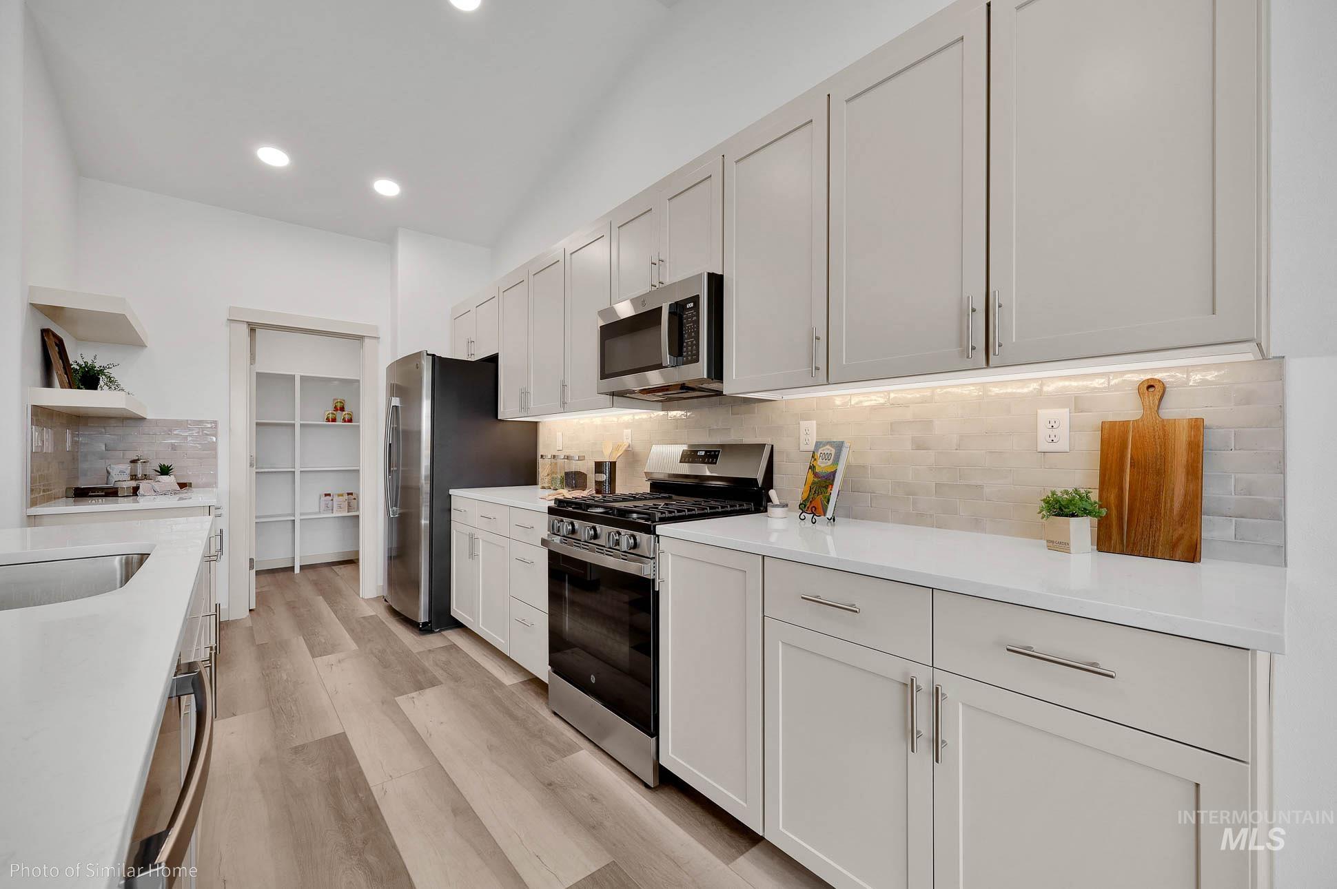 5552 E Garby Street, Nampa, Idaho 83687, 4 Bedrooms, 3 Bathrooms, Residential For Sale, Price $549,990,MLS 98973448