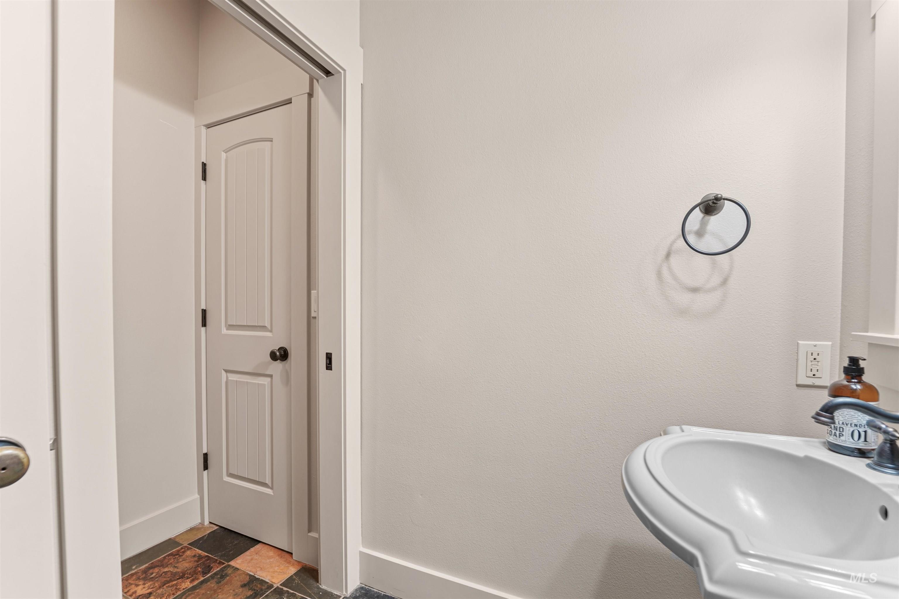 50 Highland Road, Boise, Idaho 83716, 4 Bedrooms, 2.5 Bathrooms, Residential For Sale, Price $789,900,MLS 98973452