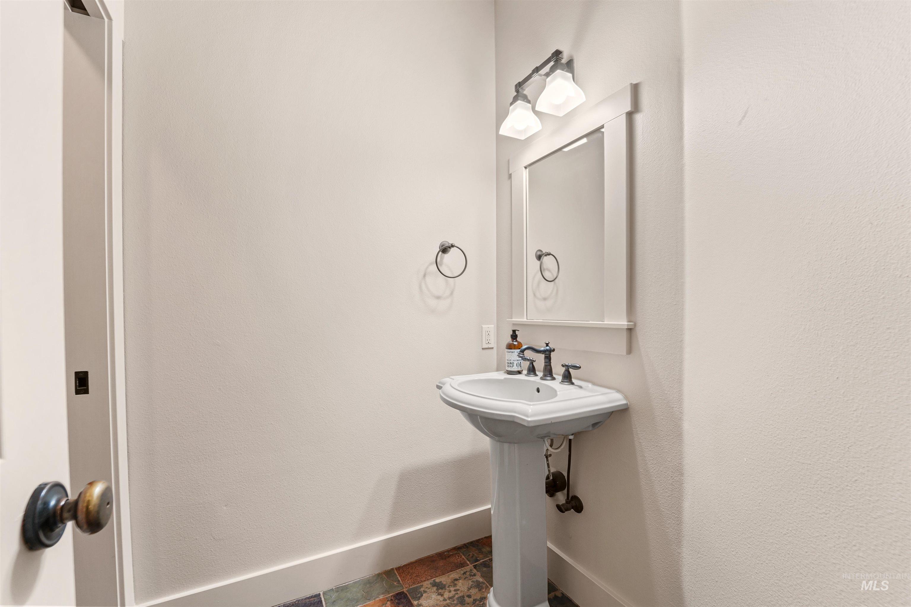 50 Highland Road, Boise, Idaho 83716, 4 Bedrooms, 2.5 Bathrooms, Residential For Sale, Price $789,900,MLS 98973452