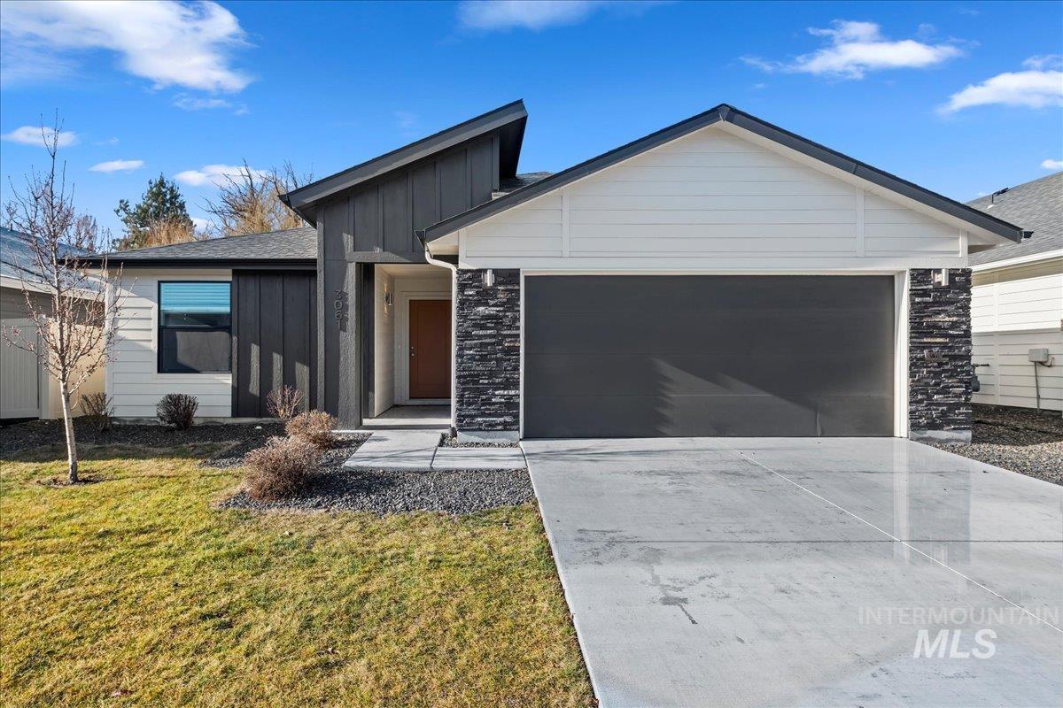 3061 S Green Forrest Way, Boise, Idaho 83709-3771, 3 Bedrooms, 2 Bathrooms, Residential For Sale, Price $449,990,MLS 98973454