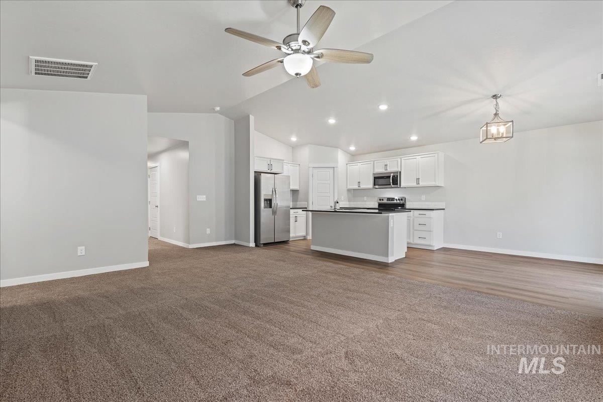 3061 S Green Forrest Way, Boise, Idaho 83709-3771, 3 Bedrooms, 2 Bathrooms, Residential For Sale, Price $449,990,MLS 98973454