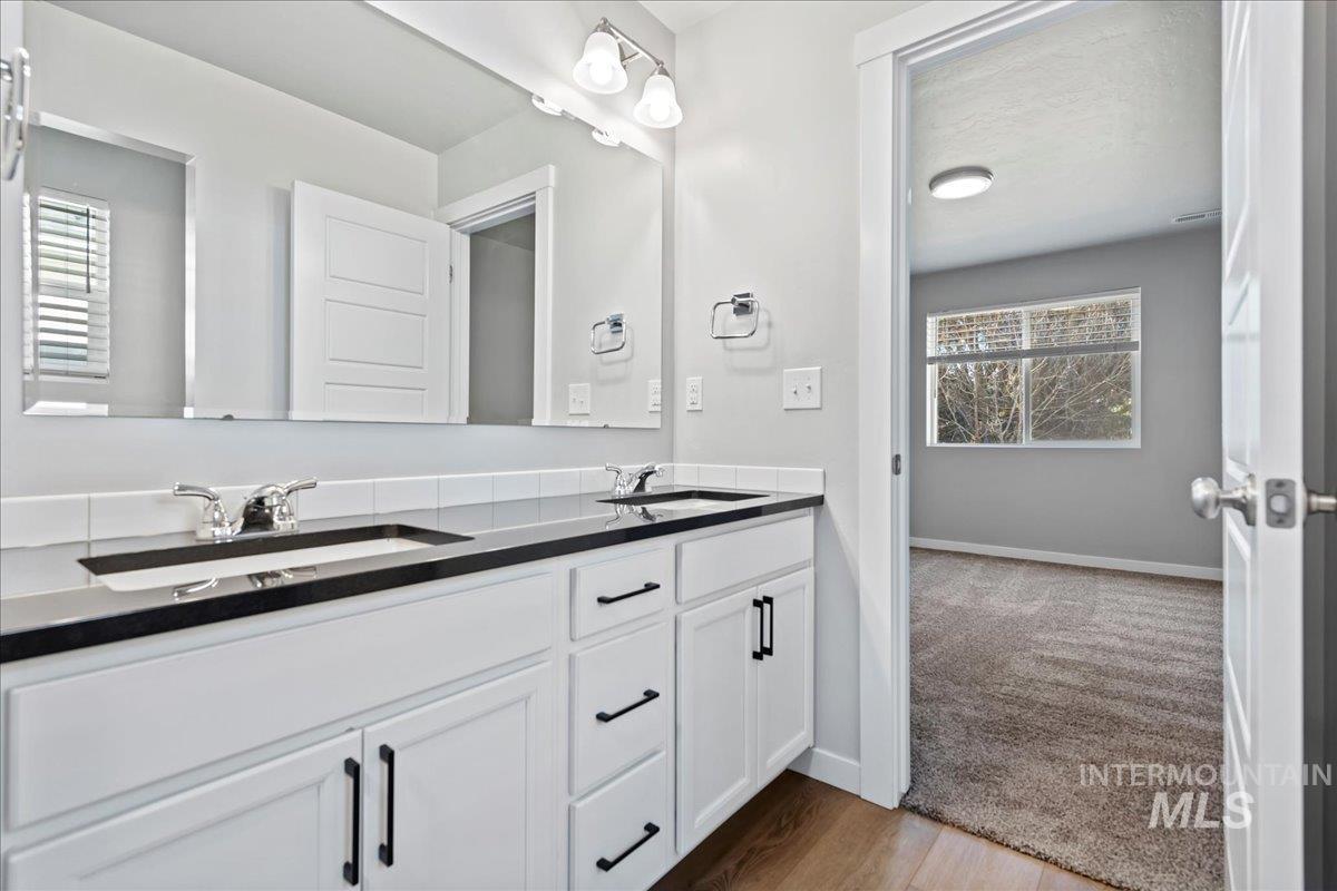 3061 S Green Forrest Way, Boise, Idaho 83709-3771, 3 Bedrooms, 2 Bathrooms, Residential For Sale, Price $449,990,MLS 98973454