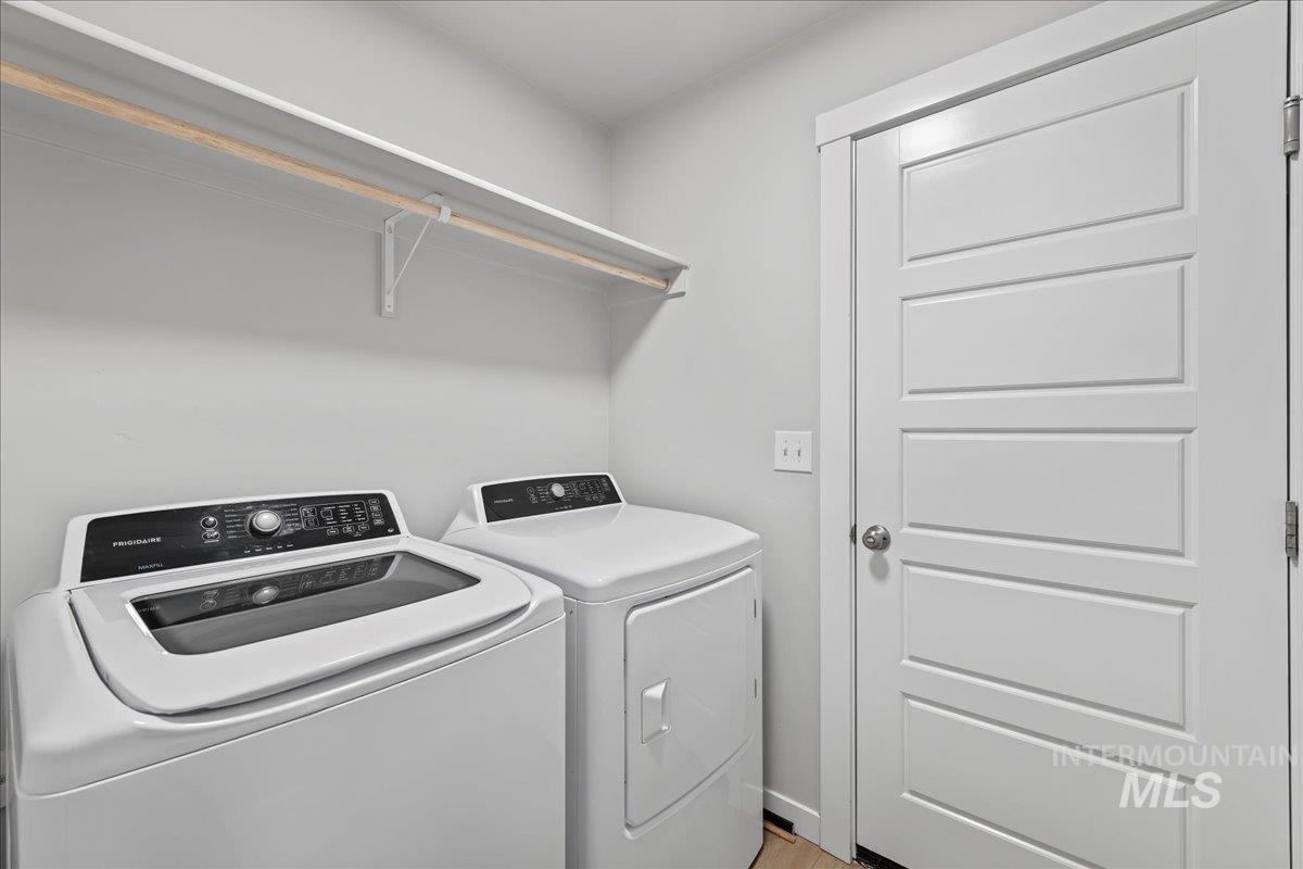 3061 S Green Forrest Way, Boise, Idaho 83709-3771, 3 Bedrooms, 2 Bathrooms, Residential For Sale, Price $449,990,MLS 98973454