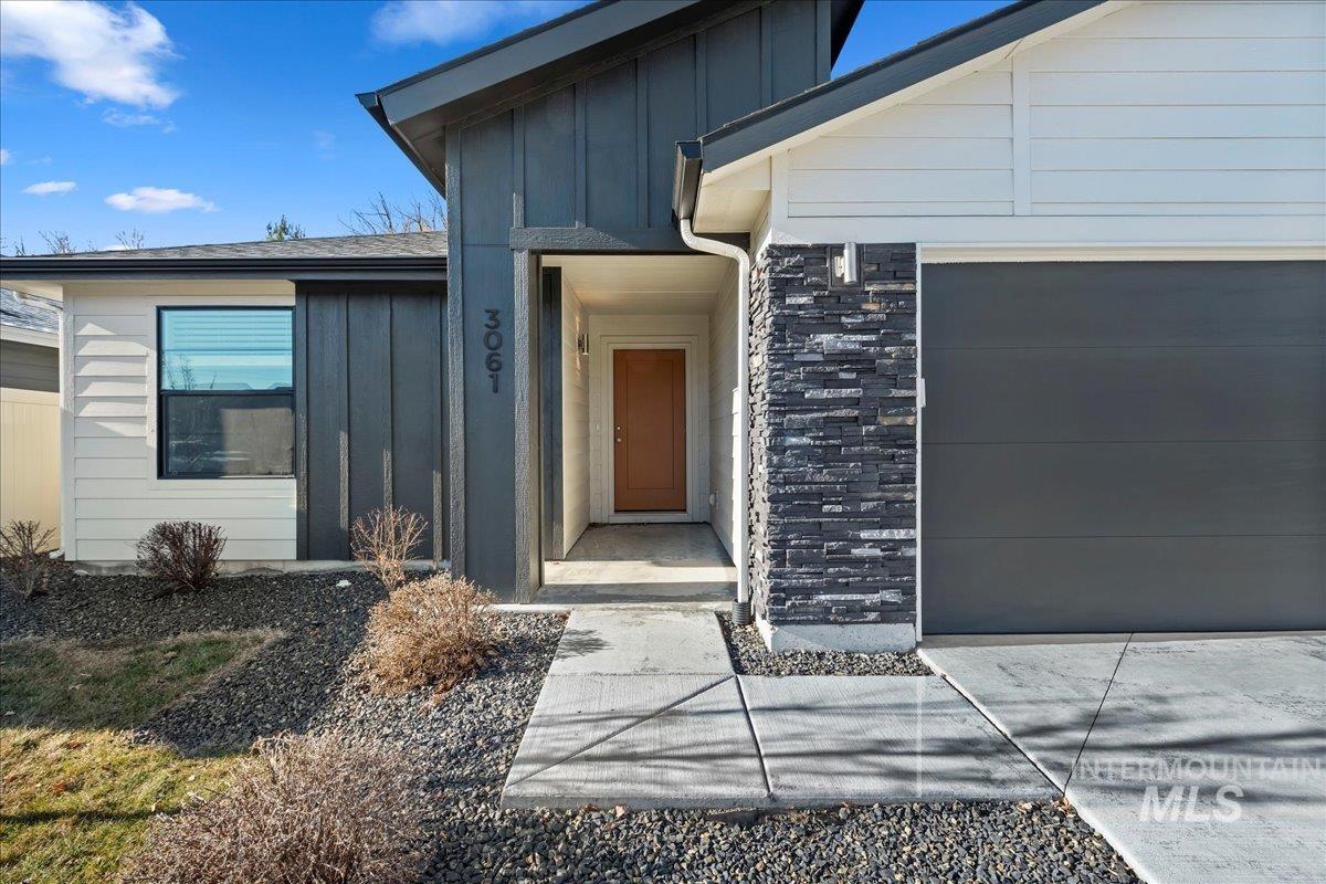 3061 S Green Forrest Way, Boise, Idaho 83709-3771, 3 Bedrooms, 2 Bathrooms, Residential For Sale, Price $449,990,MLS 98973454