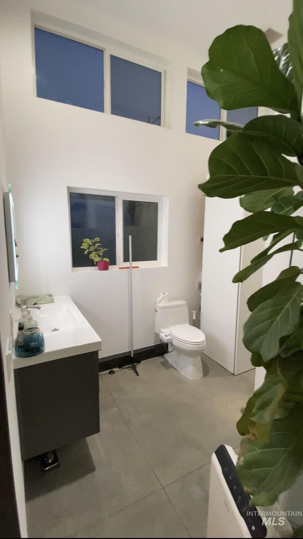 2923 N Ash Park Lane, Boise, Idaho 83704, 1 Bedroom, 1 Bathroom, Residential For Sale, Price $520,000,MLS 98973455