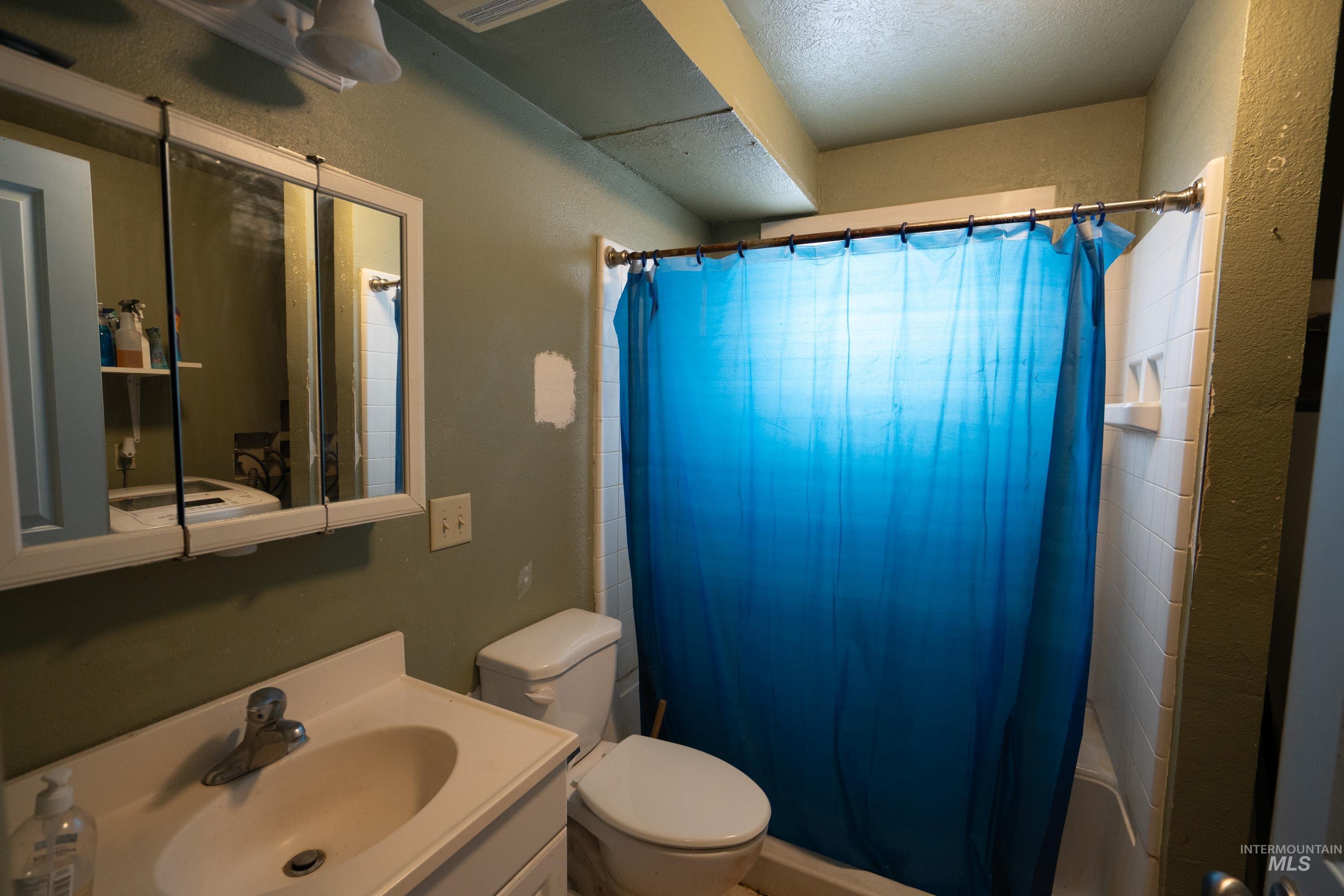 1715 Almo Ave, Burley, Idaho 83318, 2 Bedrooms, 1 Bathroom, Residential Income For Sale, Price $355,000,MLS 98973458