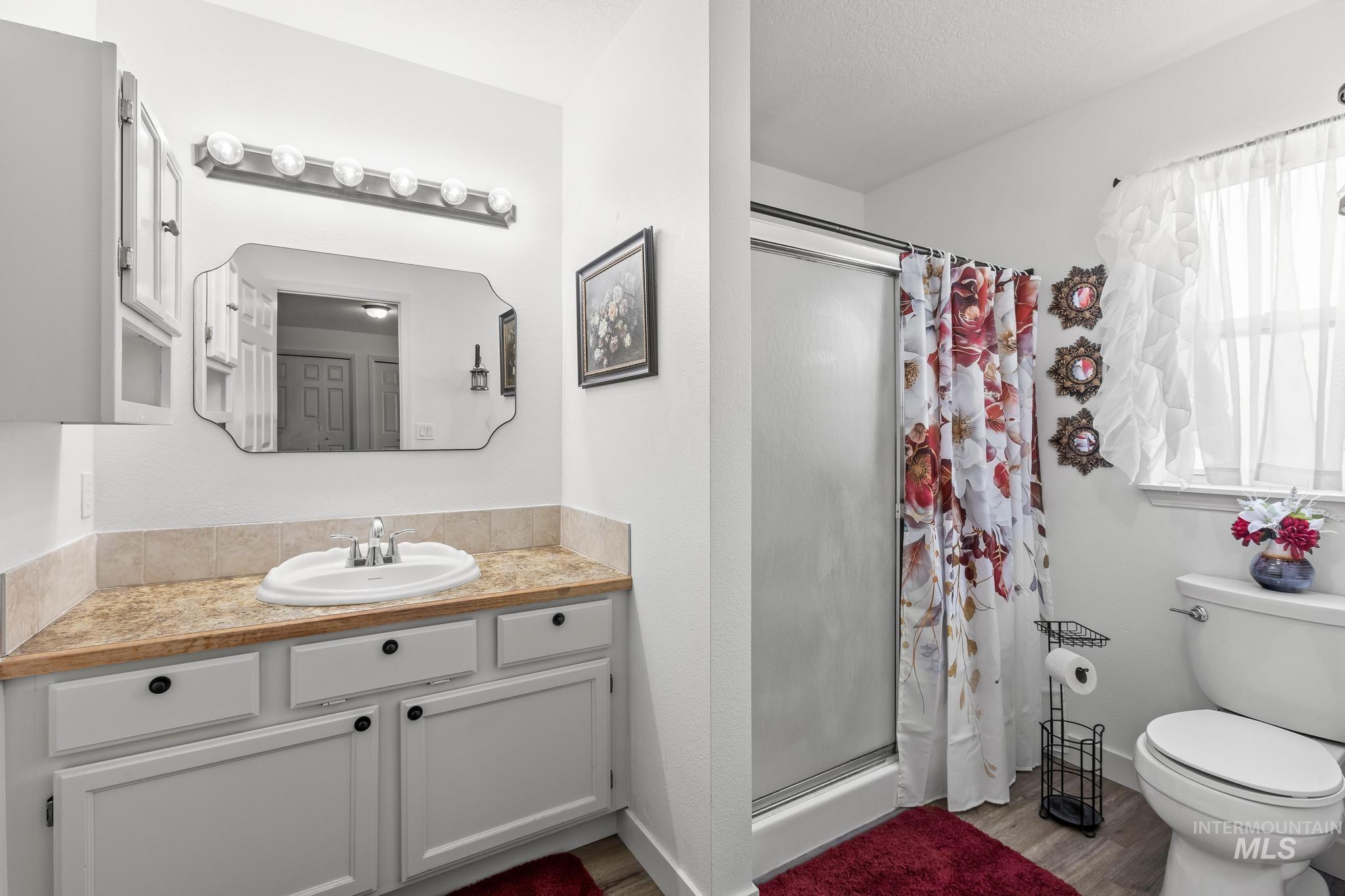 1100 Burnett Dr, Nampa, Idaho 83651, 2 Bedrooms, 2 Bathrooms, Residential For Sale, Price $285,000,MLS 98973460