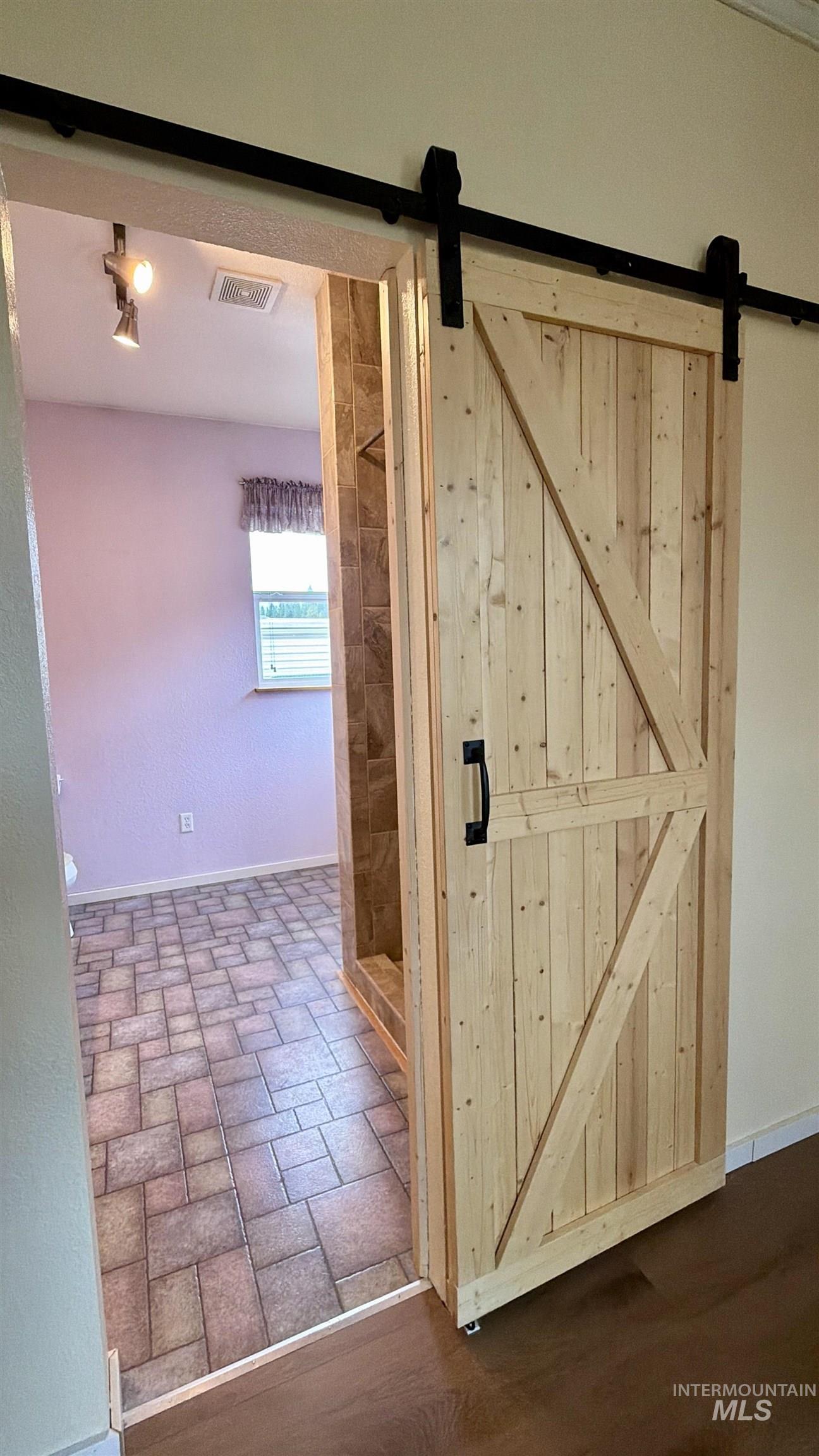 103 Llama Lane, Kamiah, Idaho 83536, 3 Bedrooms, 2.5 Bathrooms, Residential For Sale, Price $924,500,MLS 98973461