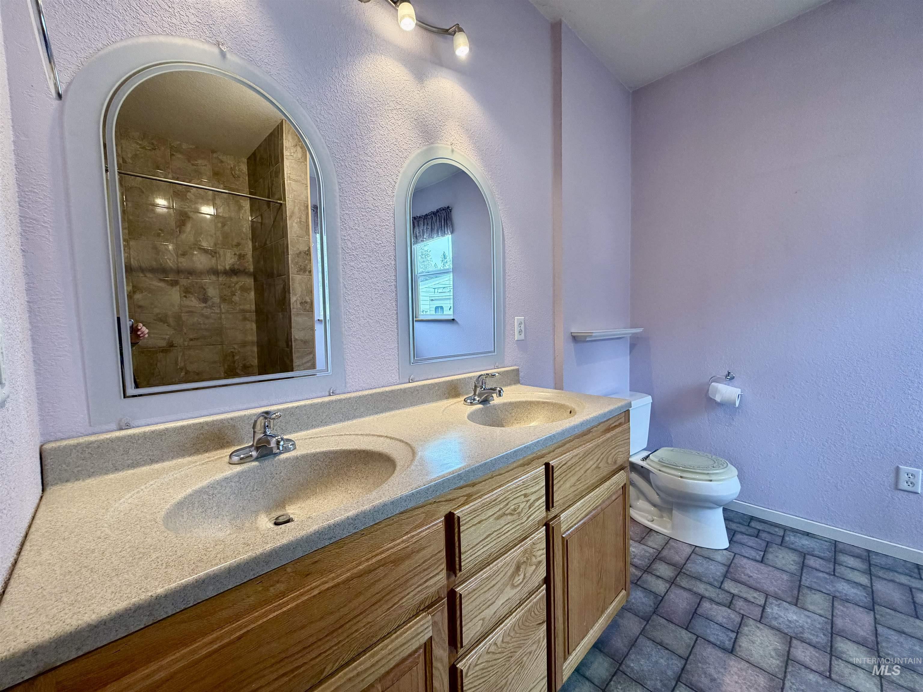 103 Llama Lane, Kamiah, Idaho 83536, 3 Bedrooms, 2.5 Bathrooms, Residential For Sale, Price $924,500,MLS 98973461