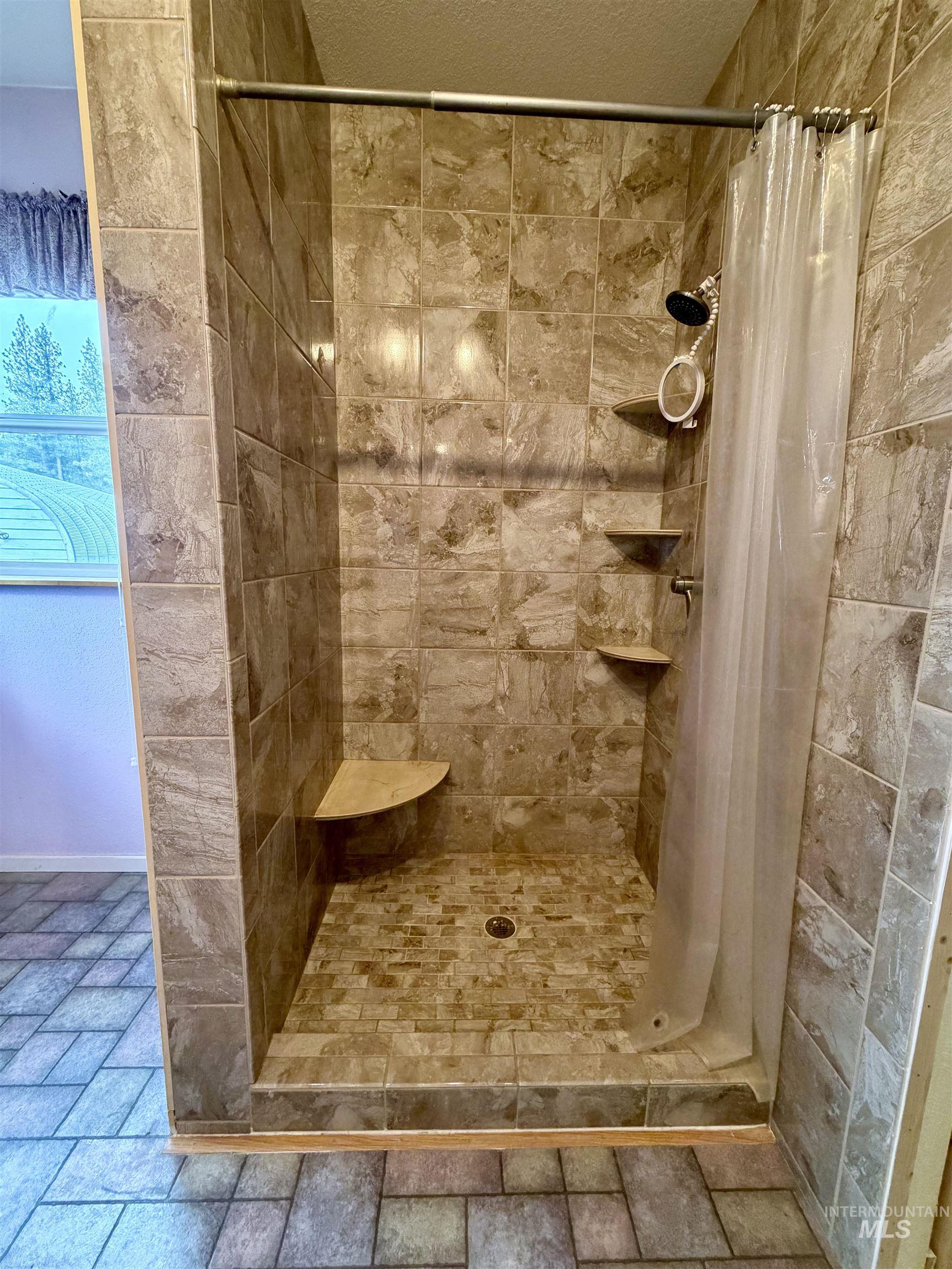 103 Llama Lane, Kamiah, Idaho 83536, 3 Bedrooms, 2.5 Bathrooms, Residential For Sale, Price $924,500,MLS 98973461