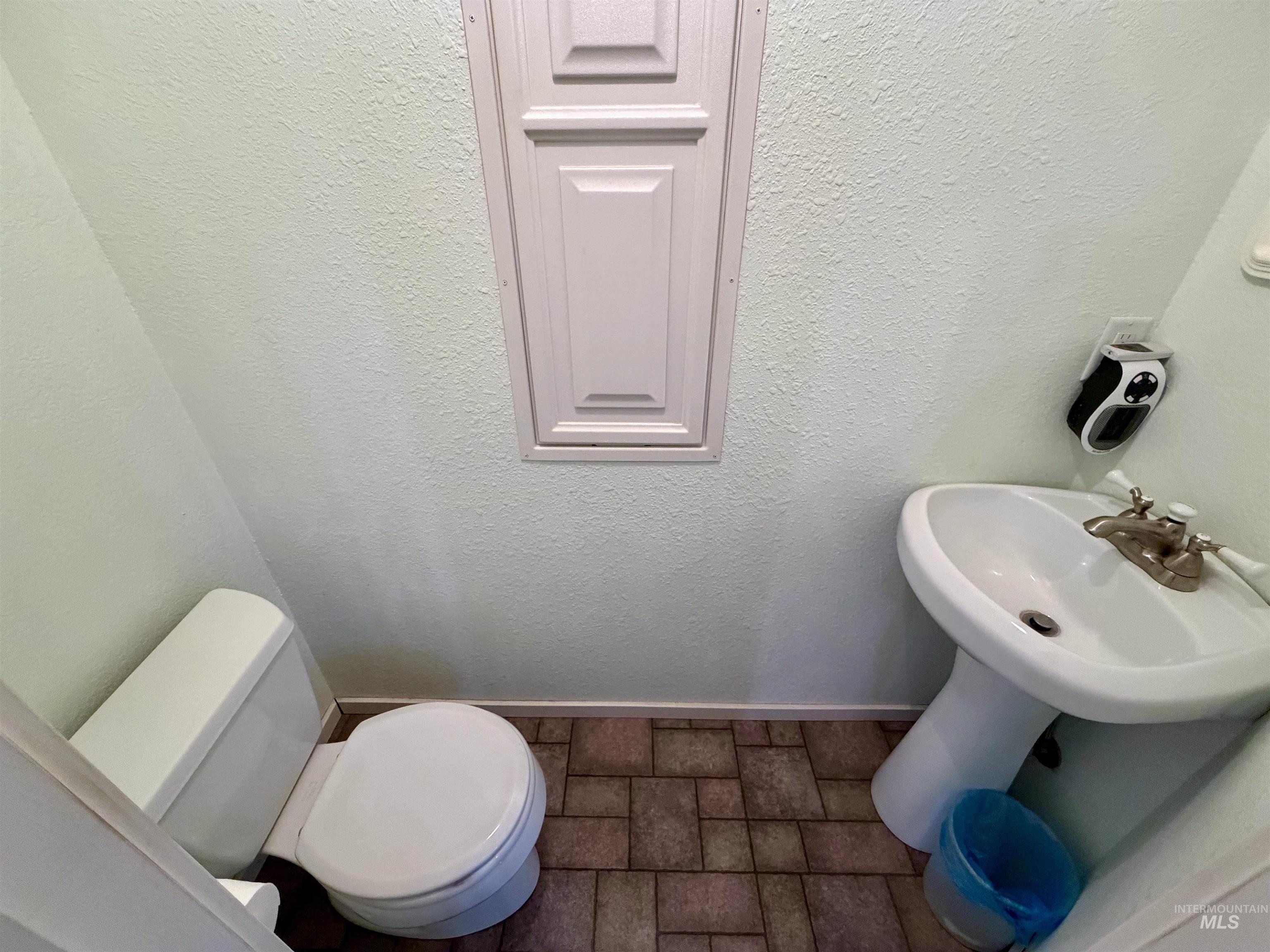 103 Llama Lane, Kamiah, Idaho 83536, 3 Bedrooms, 2.5 Bathrooms, Residential For Sale, Price $924,500,MLS 98973461