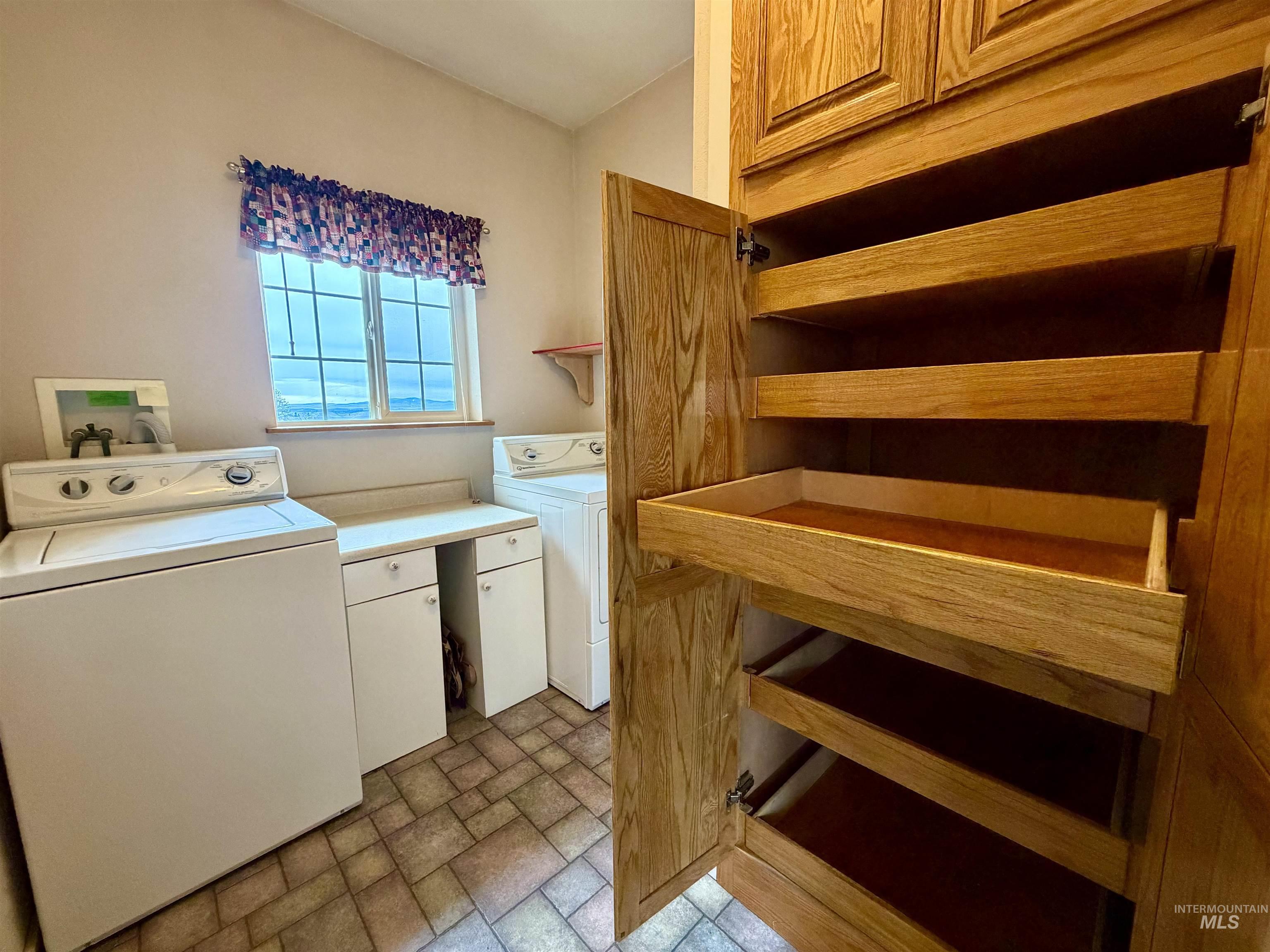 103 Llama Lane, Kamiah, Idaho 83536, 3 Bedrooms, 2.5 Bathrooms, Residential For Sale, Price $924,500,MLS 98973461