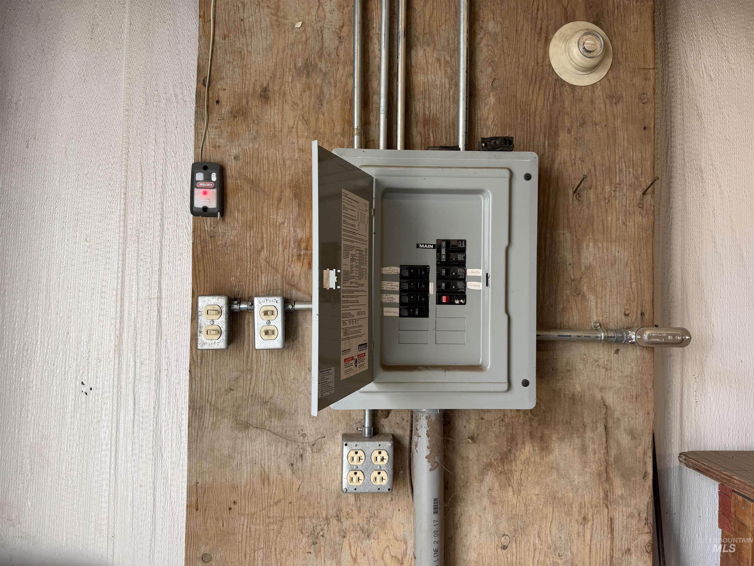 103 Llama Lane, Kamiah, Idaho 83536, 3 Bedrooms, 2.5 Bathrooms, Residential For Sale, Price $924,500, 98973461