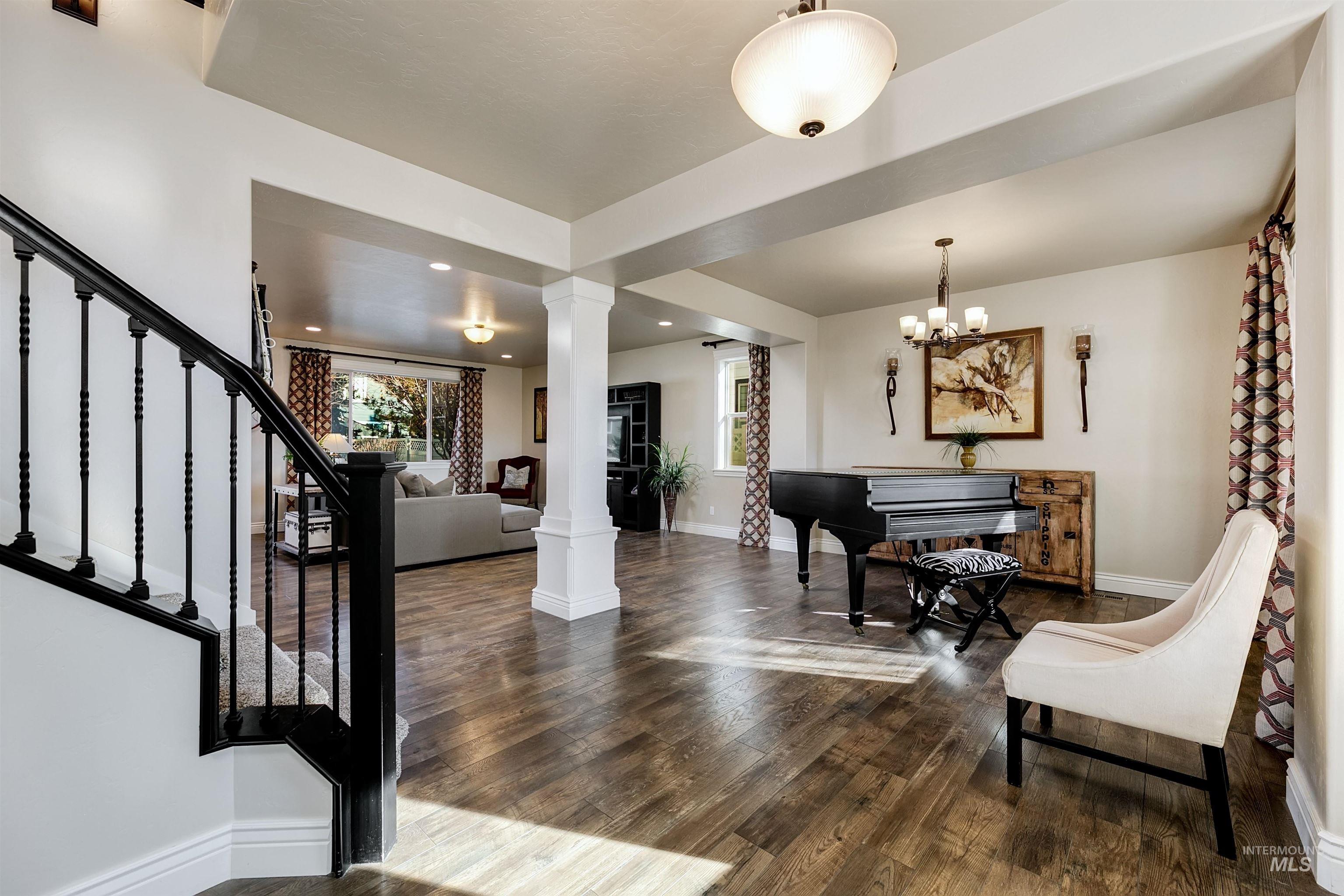 3048 W San Remo St., Meridian, Idaho 83646, 4 Bedrooms, 3.5 Bathrooms, Residential For Sale, Price $799,000,MLS 98973462