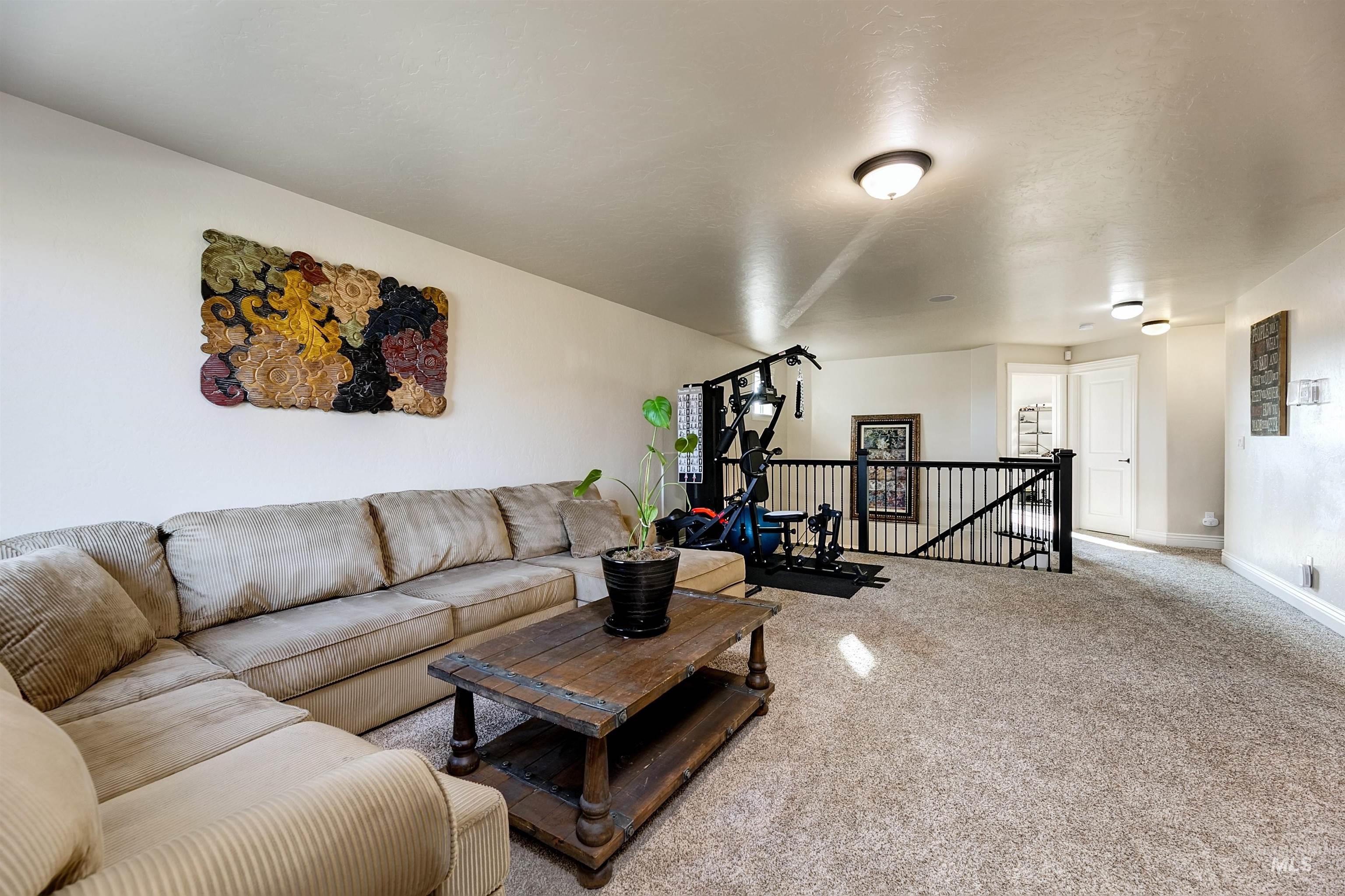 3048 W San Remo St., Meridian, Idaho 83646, 4 Bedrooms, 3.5 Bathrooms, Residential For Sale, Price $799,000,MLS 98973462