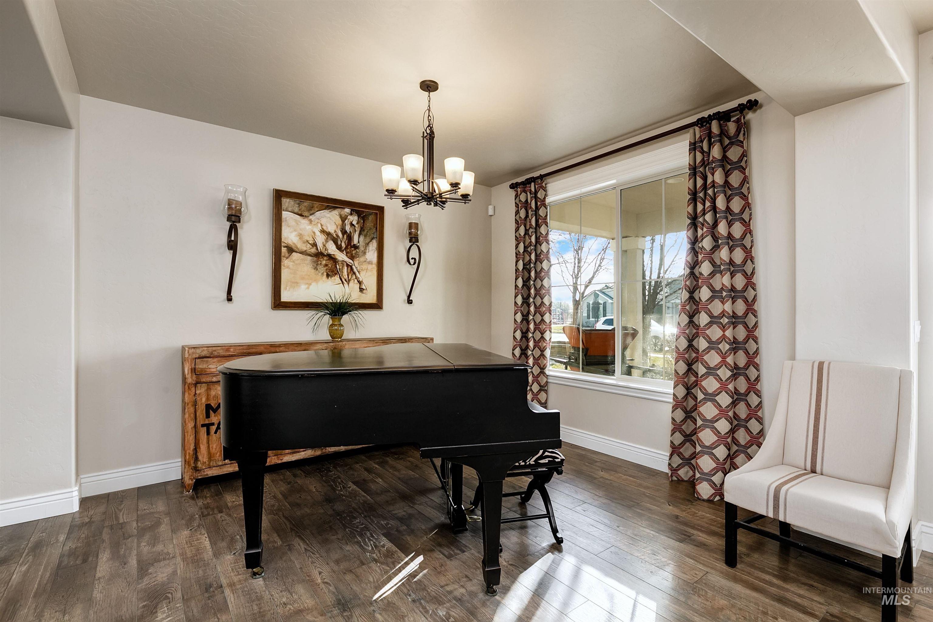 3048 W San Remo St., Meridian, Idaho 83646, 4 Bedrooms, 3.5 Bathrooms, Residential For Sale, Price $799,000,MLS 98973462