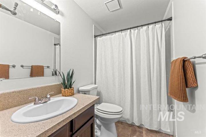 2481 W Rebecca Way, Meridian, Idaho 83646, 3 Bedrooms, 2 Bathrooms, Rental For Rent, Price $2,100,MLS 98973464