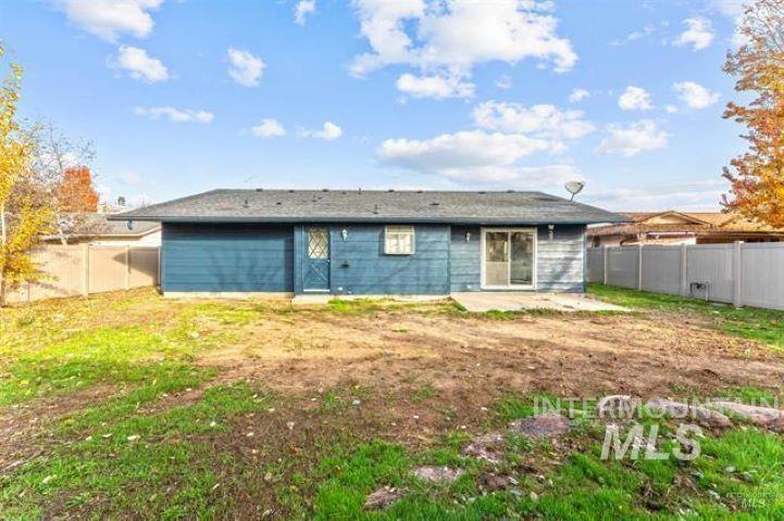 2481 W Rebecca Way, Meridian, Idaho 83646, 3 Bedrooms, 2 Bathrooms, Rental For Rent, Price $2,100,MLS 98973464