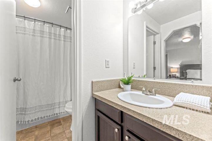 2481 W Rebecca Way, Meridian, Idaho 83646, 3 Bedrooms, 2 Bathrooms, Rental For Rent, Price $2,100,MLS 98973464