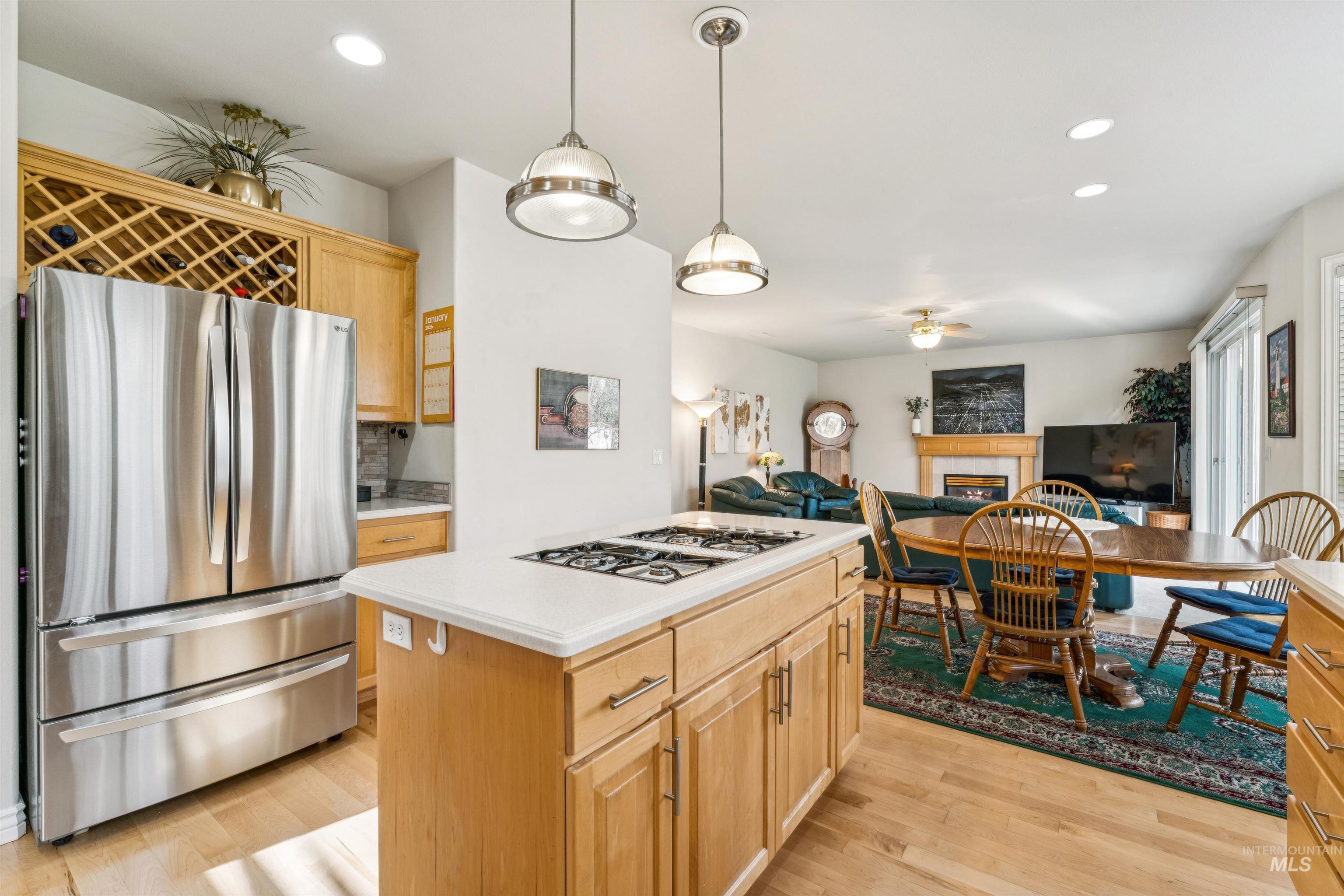 1506 S Willow Lake Place, Eagle, Idaho 83616, 5 Bedrooms, 3 Bathrooms, Residential For Sale, Price $852,500,MLS 98973465